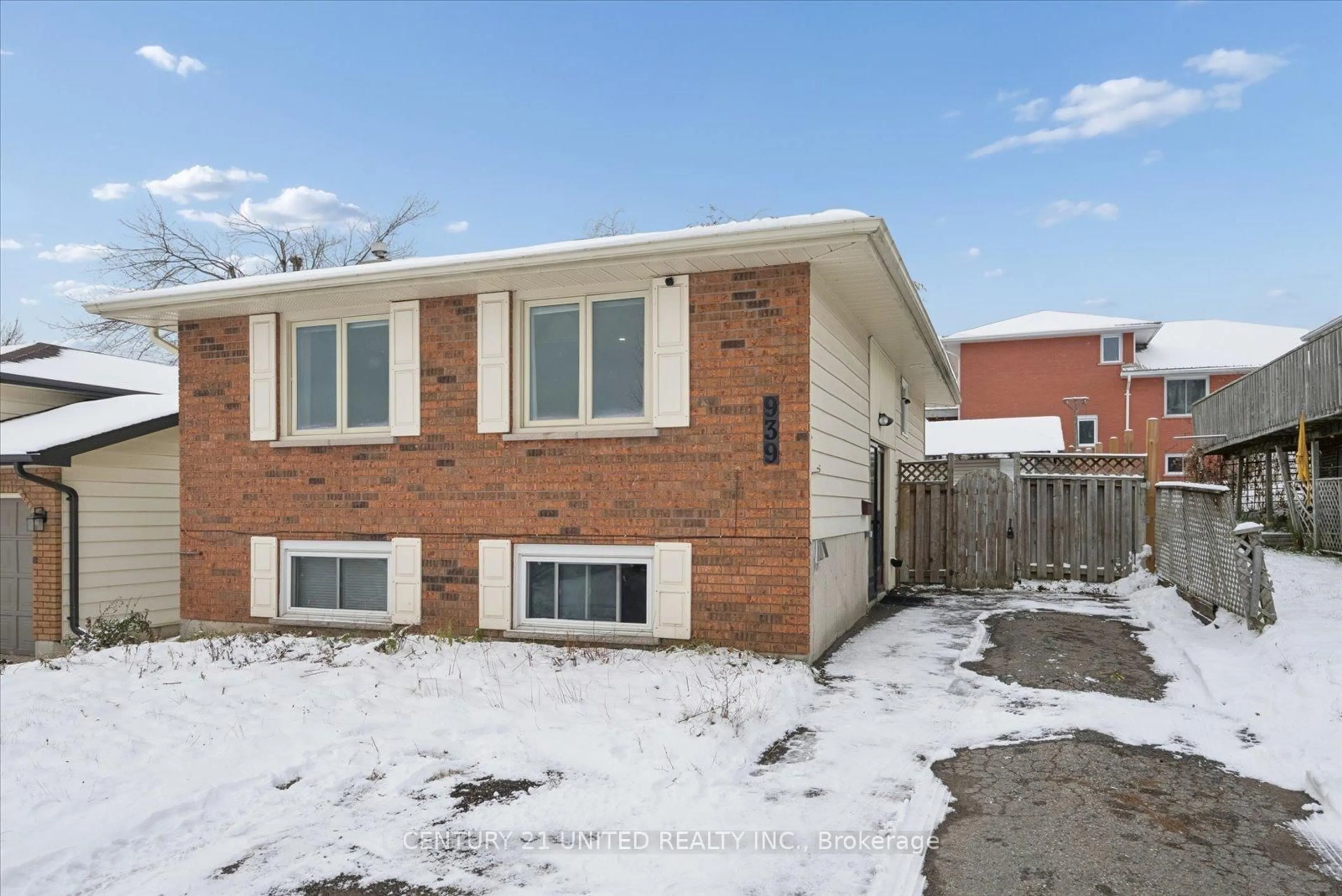 Home with brick exterior material, street for 939 Dainard Dr, Peterborough Ontario K9K 2A7