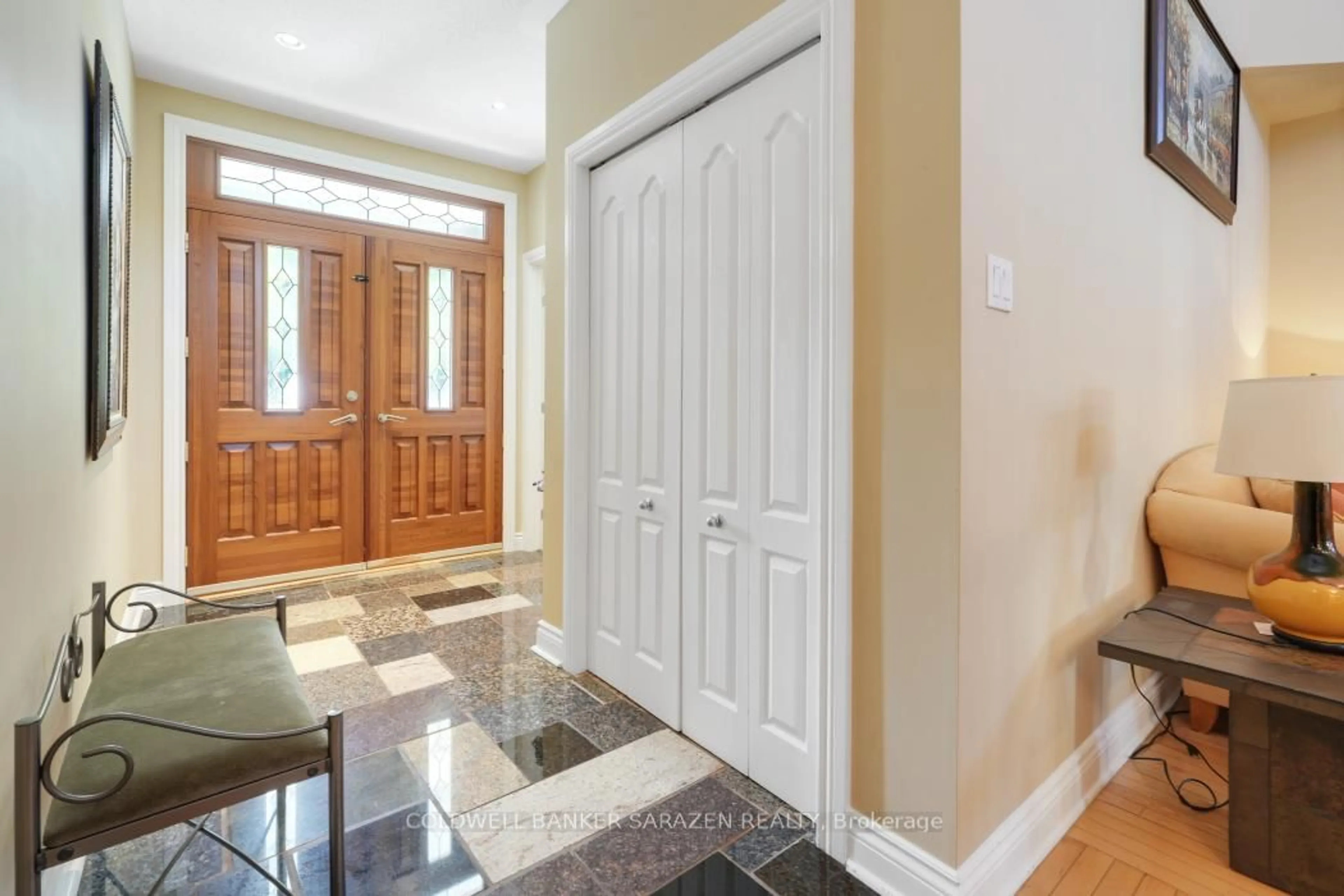 Indoor entryway for 5 Escade Dr, Ottawa Ontario K2G 6R9