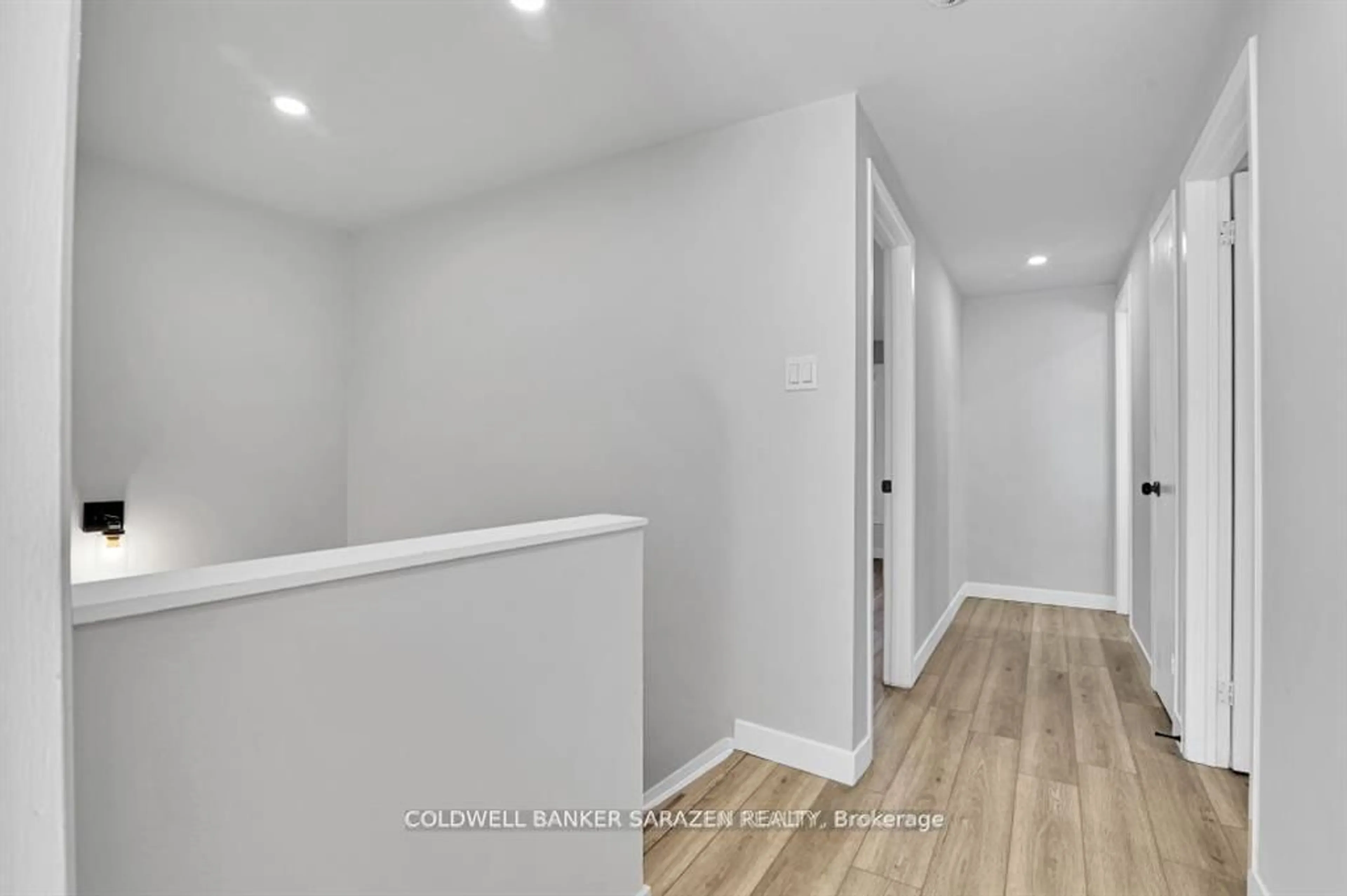 Unknown for 54 Greenboro Cres, Ottawa Ontario K1T 1W5