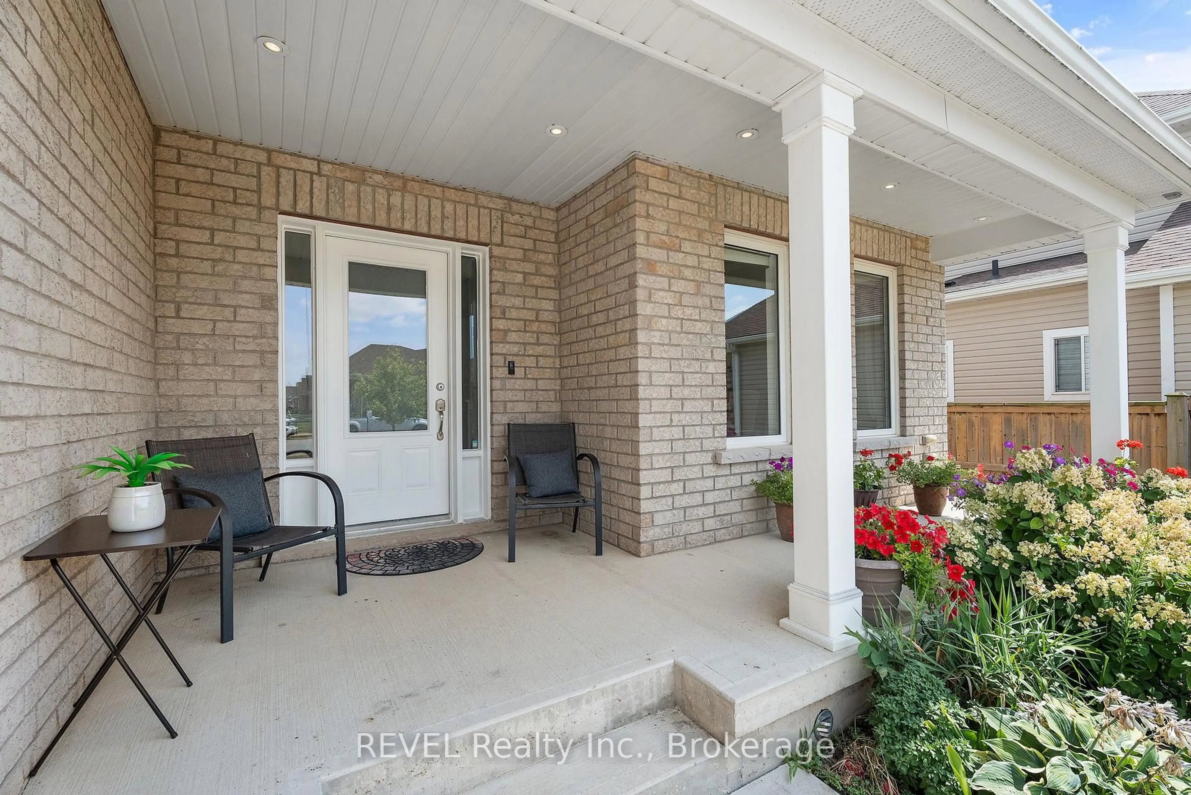 Unknown for 1018 Kerby St, Fort Erie Ontario L2A 0B9