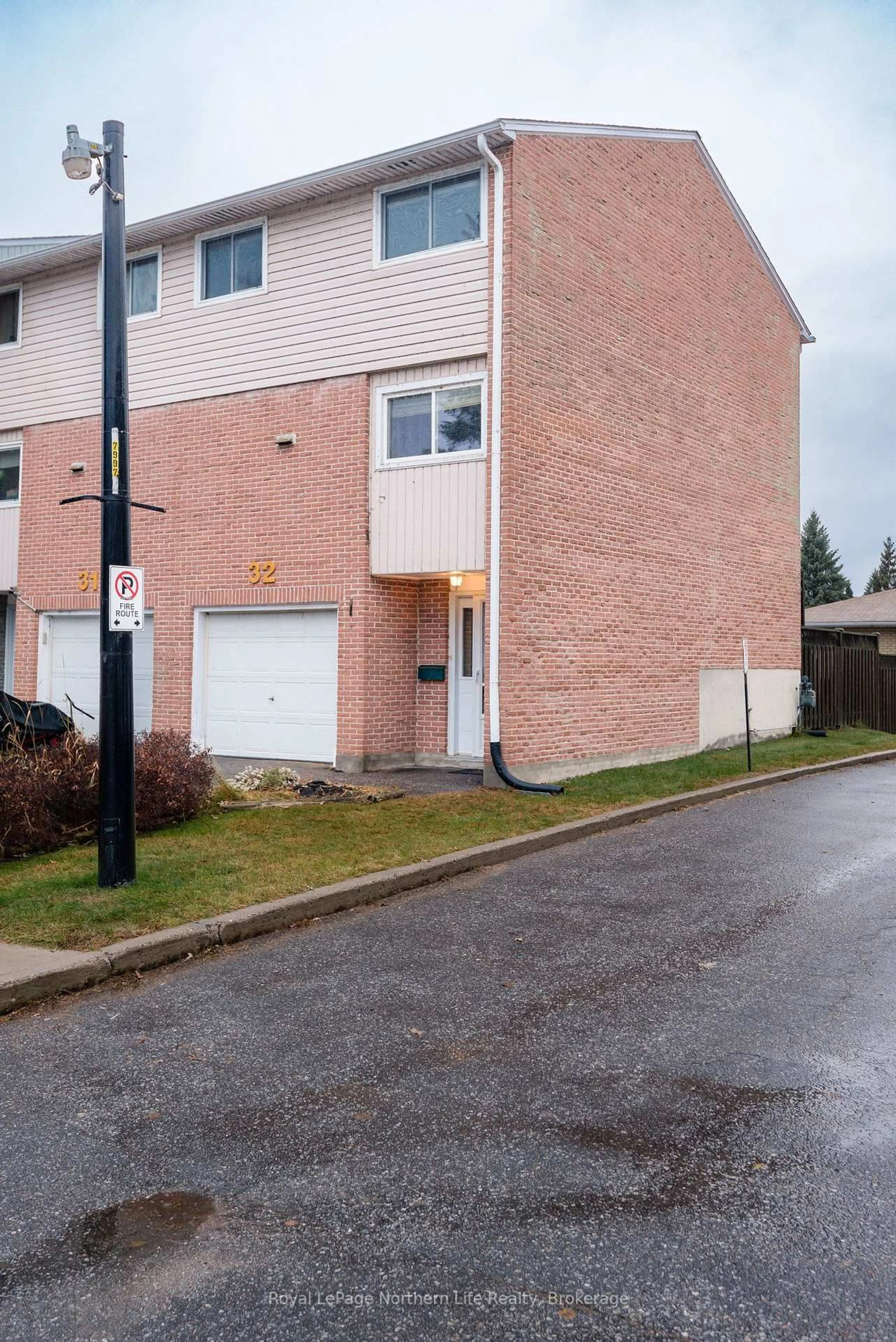 Home with brick exterior material, street for 644 Lakeshore Dr #32, North Bay Ontario P1A 3N6