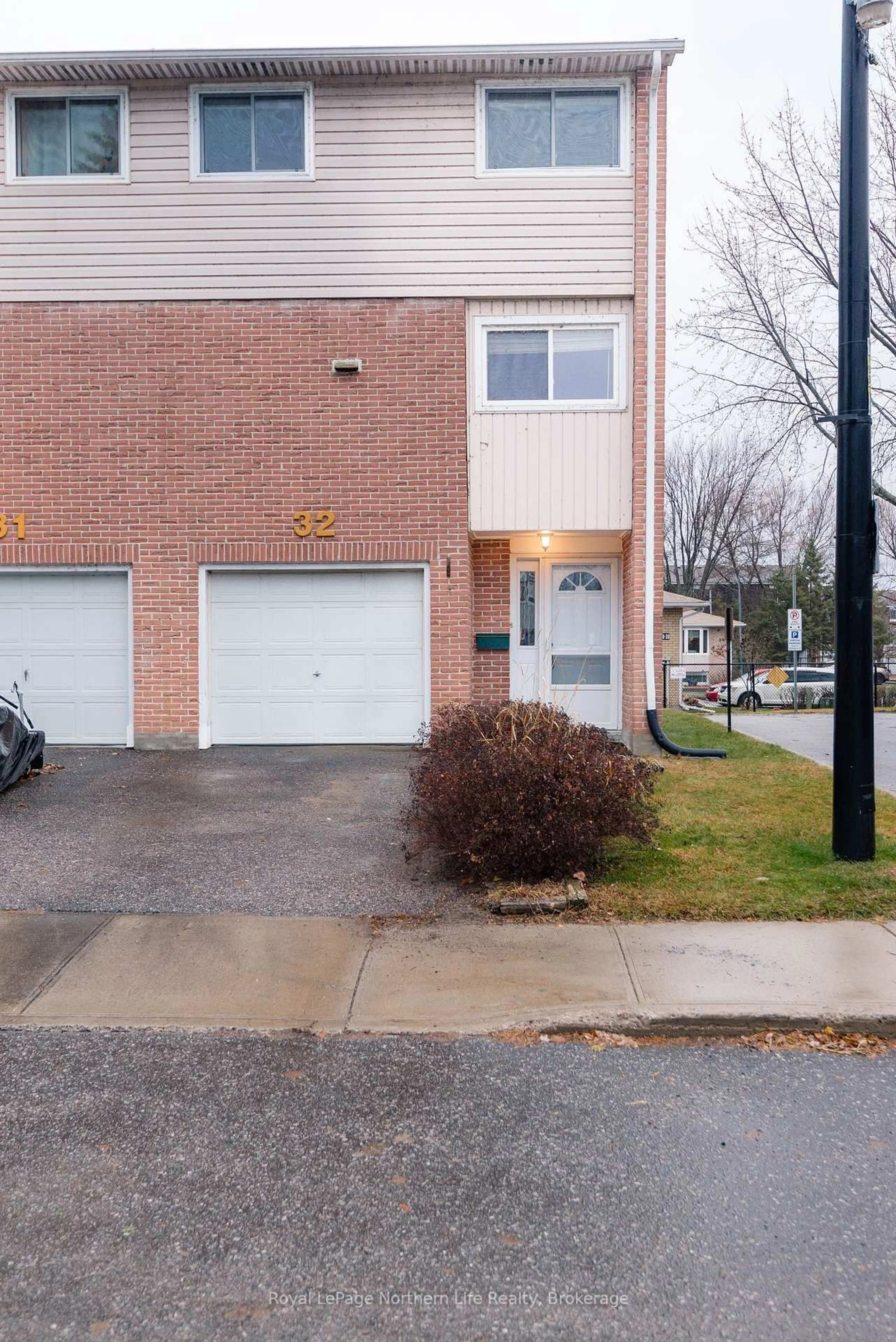 Unknown for 644 Lakeshore Dr #32, North Bay Ontario P1A 3N6