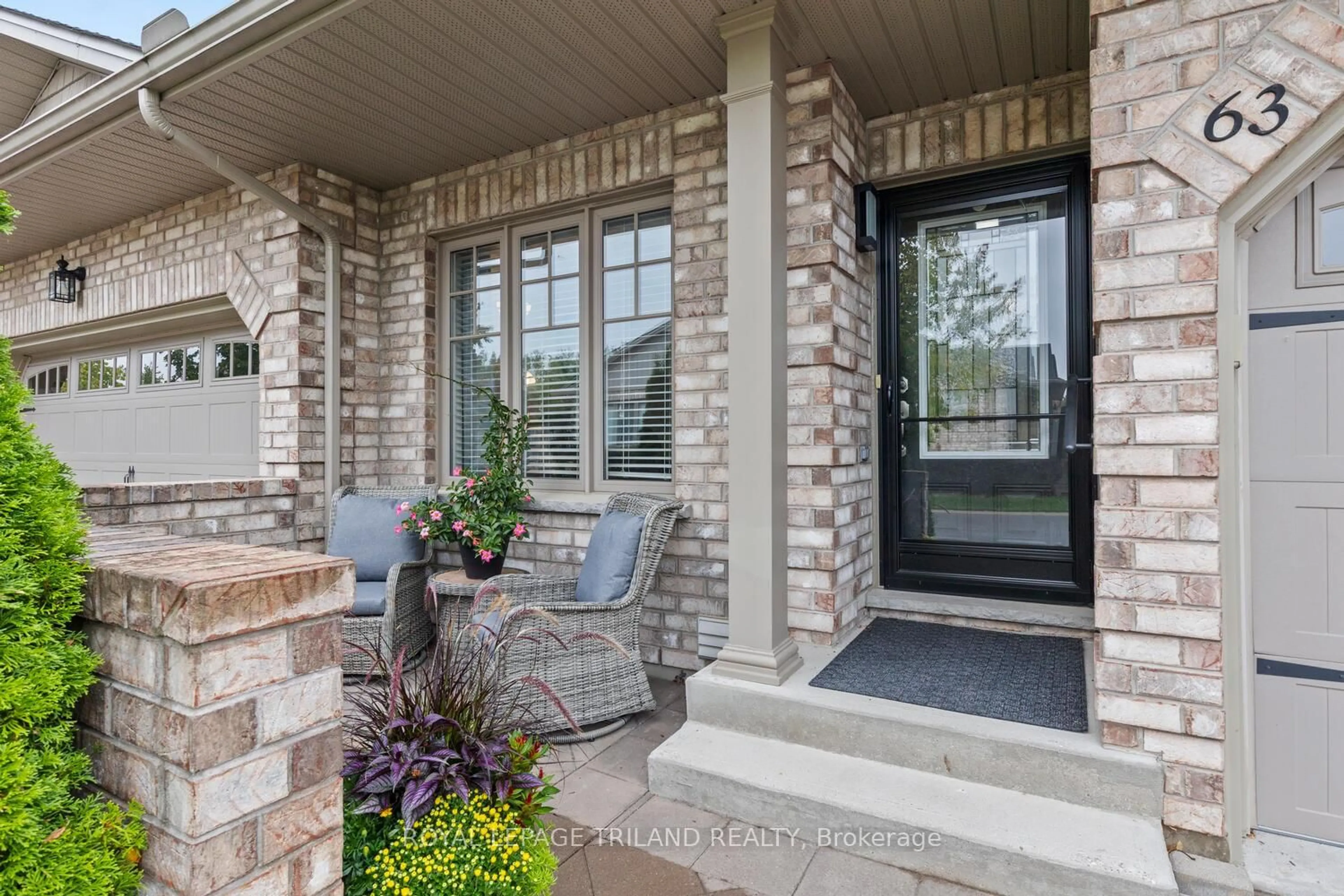 Indoor entryway for 765 Killarney Rd #63, London North Ontario N5X 0H6