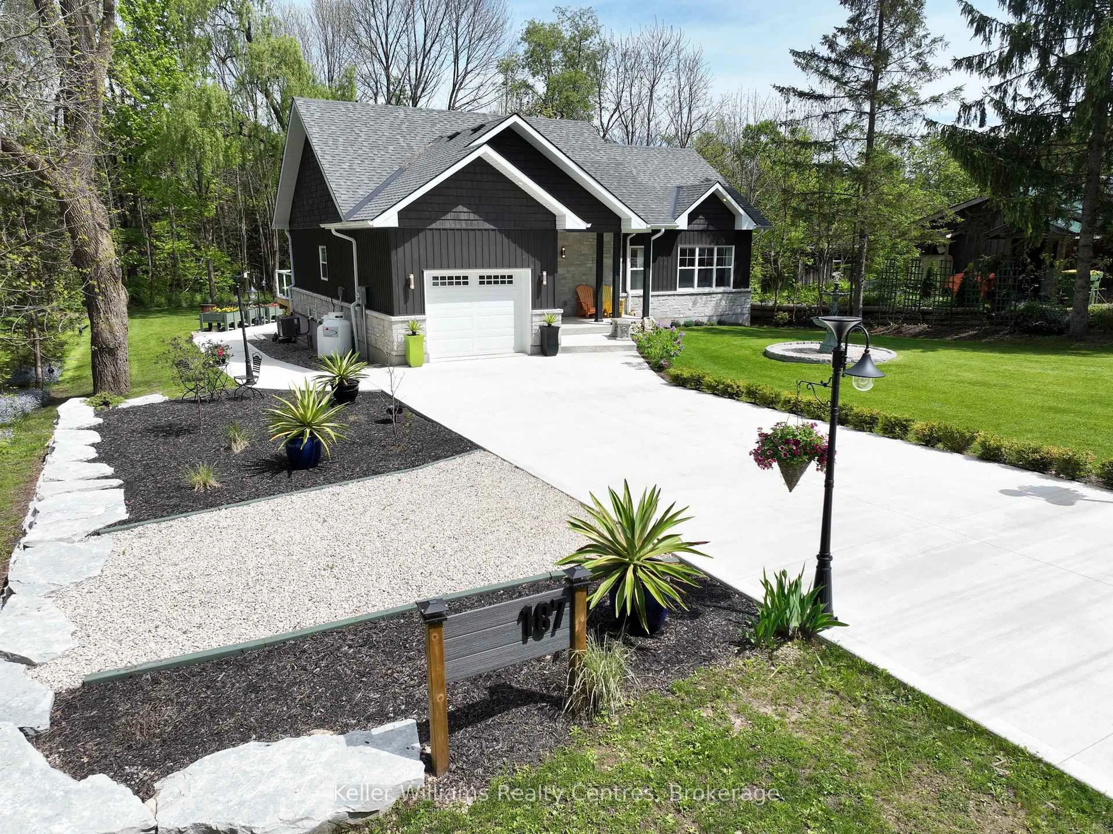 Home with vinyl exterior material, street for 187 Pellisier St, Grey Highlands Ontario N0C 1E0