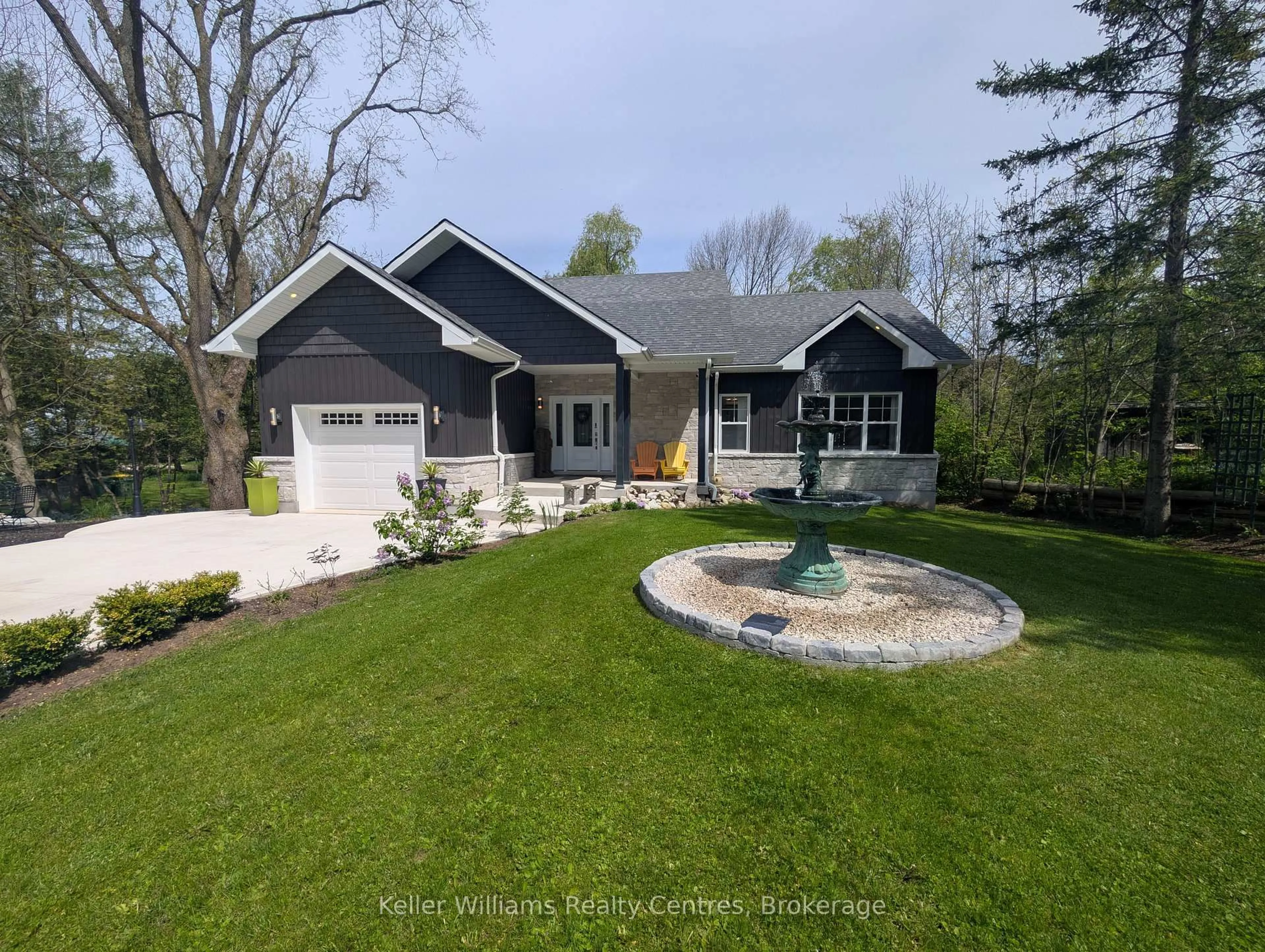 Home with vinyl exterior material, unknown for 187 Pellisier St, Grey Highlands Ontario N0C 1E0