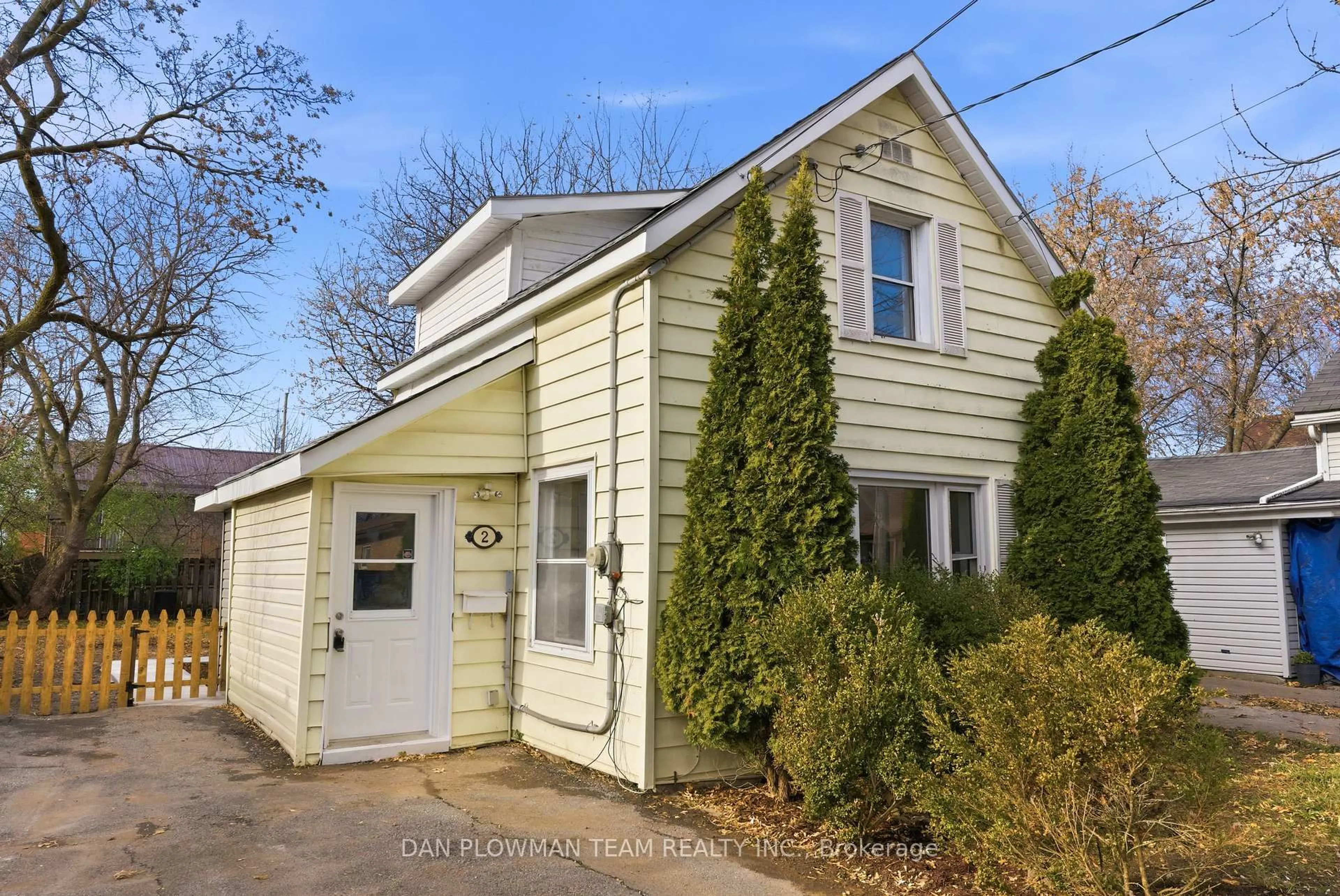 Unknown for 2 Wickett St, Belleville Ontario K8P 3W6