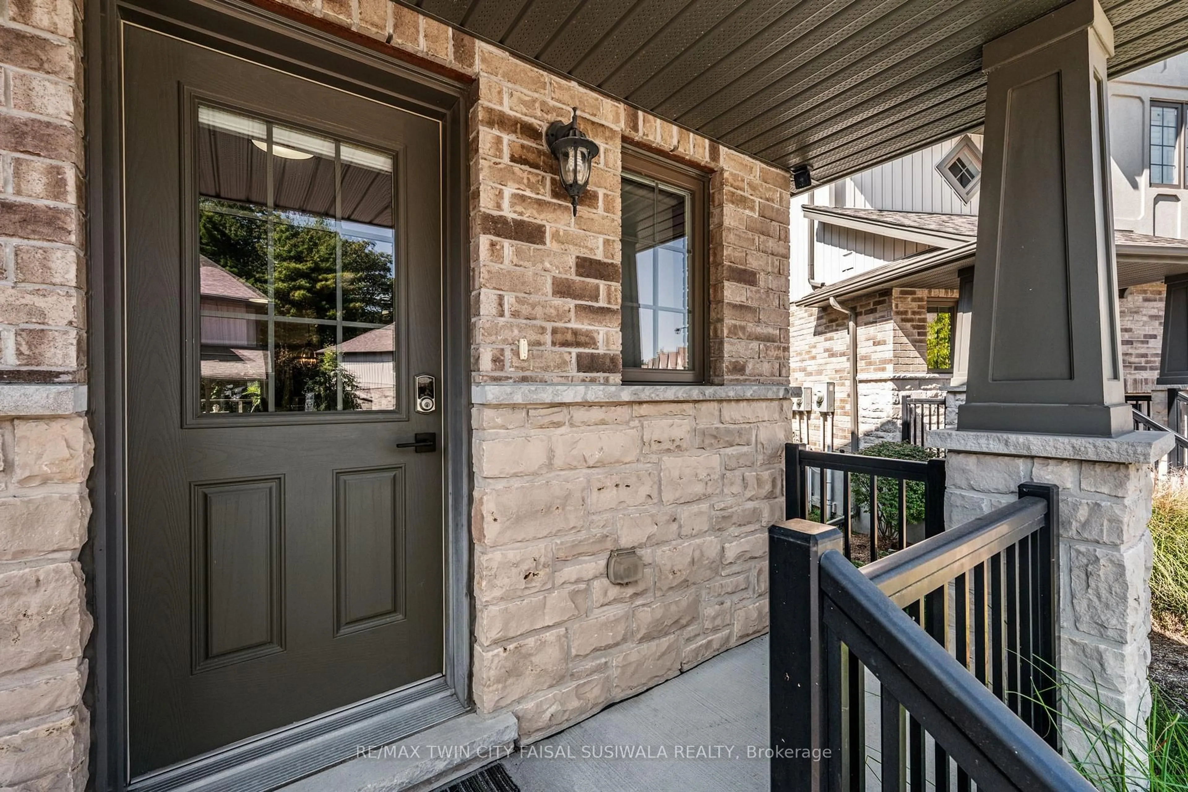 Unknown for 635 Saginaw Pkwy #47, Cambridge Ontario N1T 0C1