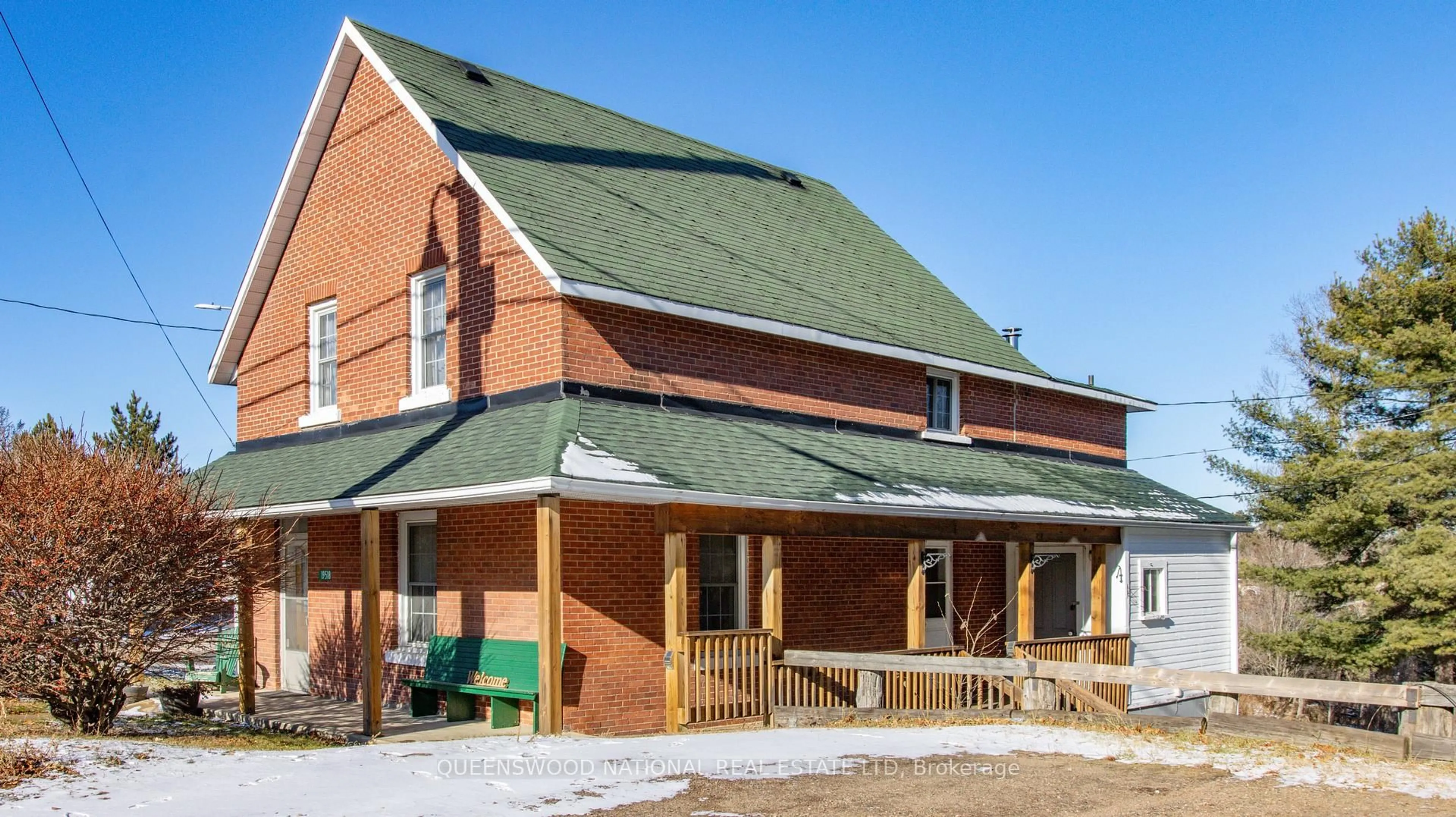 Home with brick exterior material, building for 19518 Opeongo Line, Barry's Bay Ontario K0J 1B0