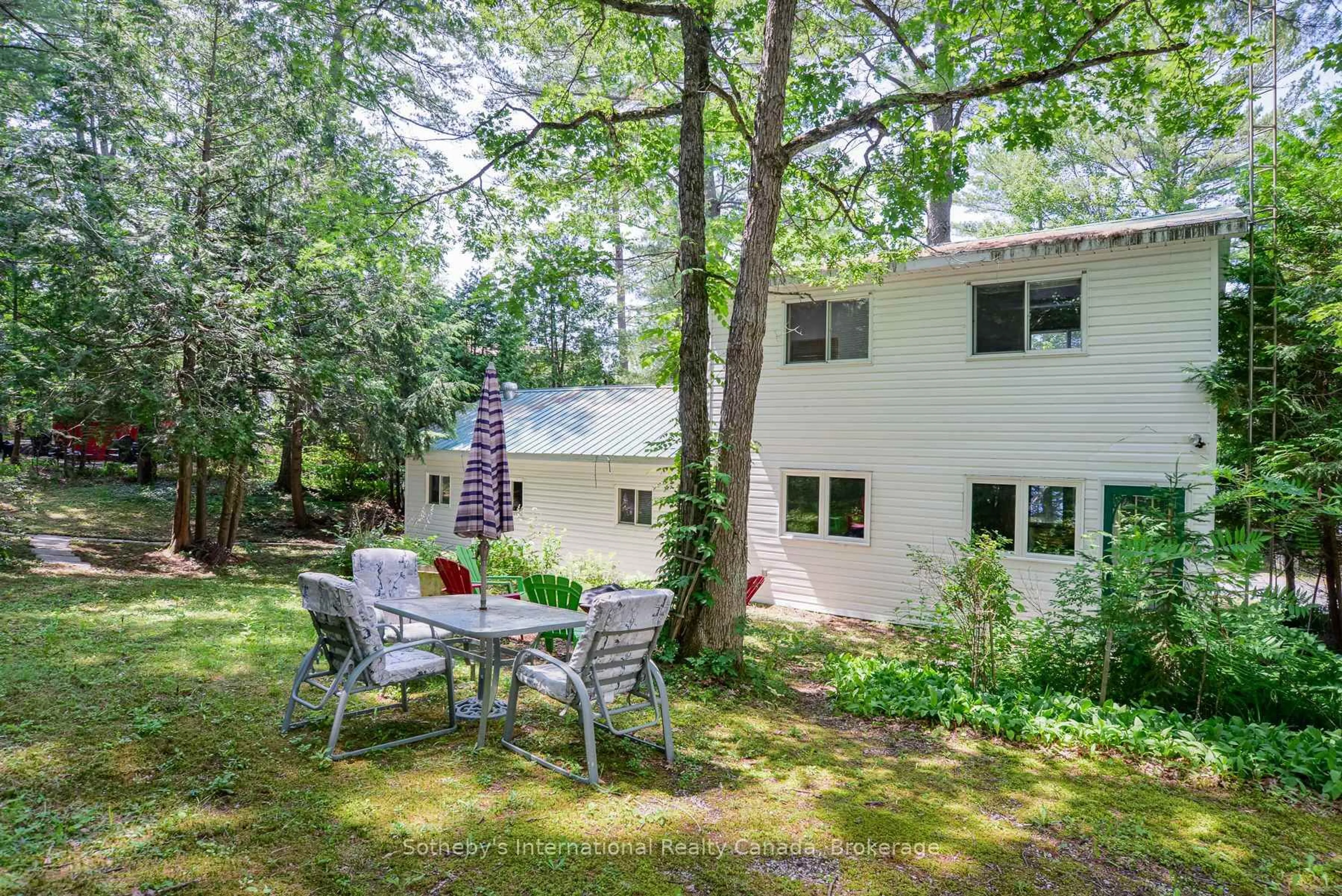 Patio, forest/trees view for 1145 South Morrison Lake Rd, Gravenhurst Ontario P0E 1G0