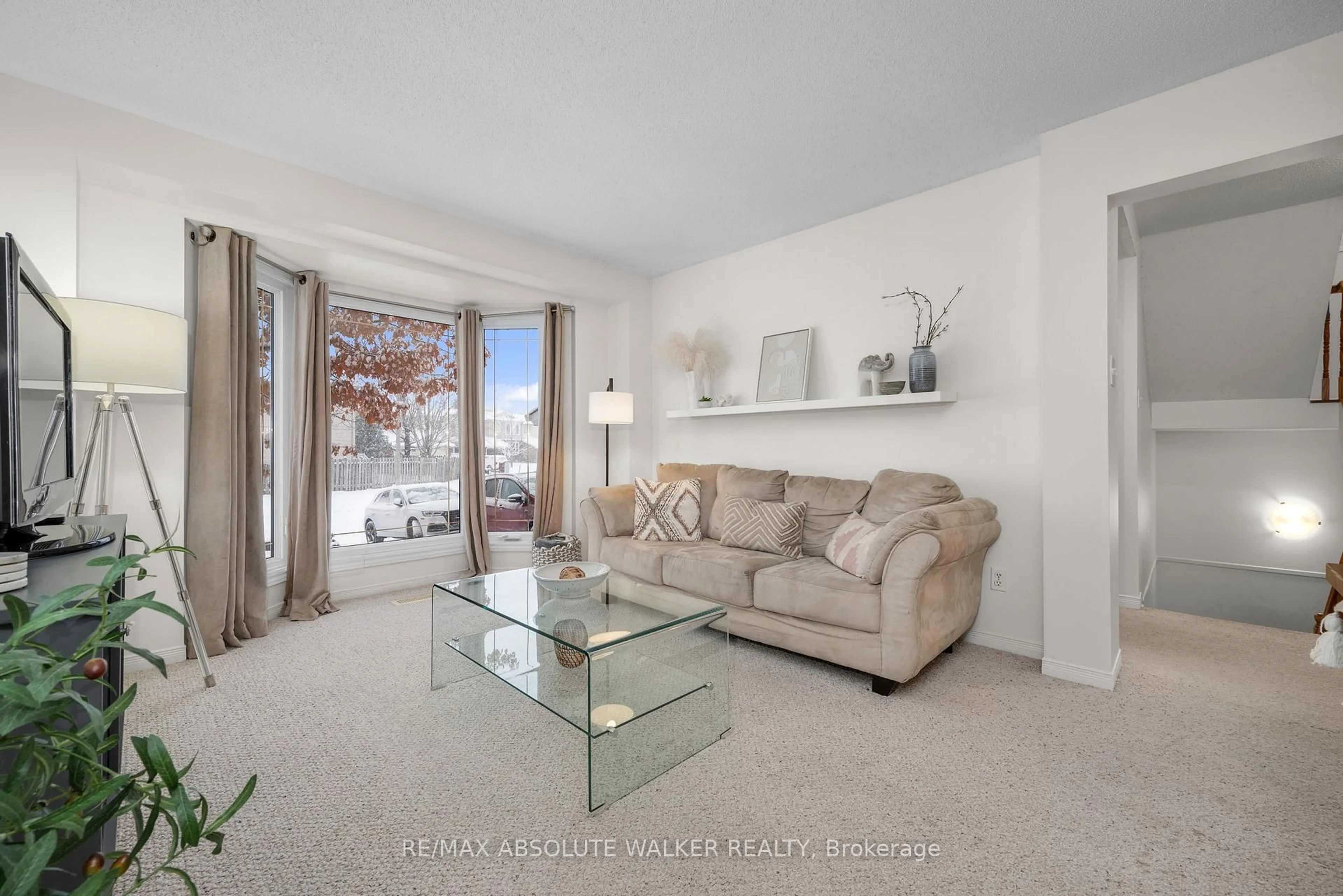 Living room with furniture, unknown for 1973 Crestmont Pl, Orleans Ontario K1W 1E4