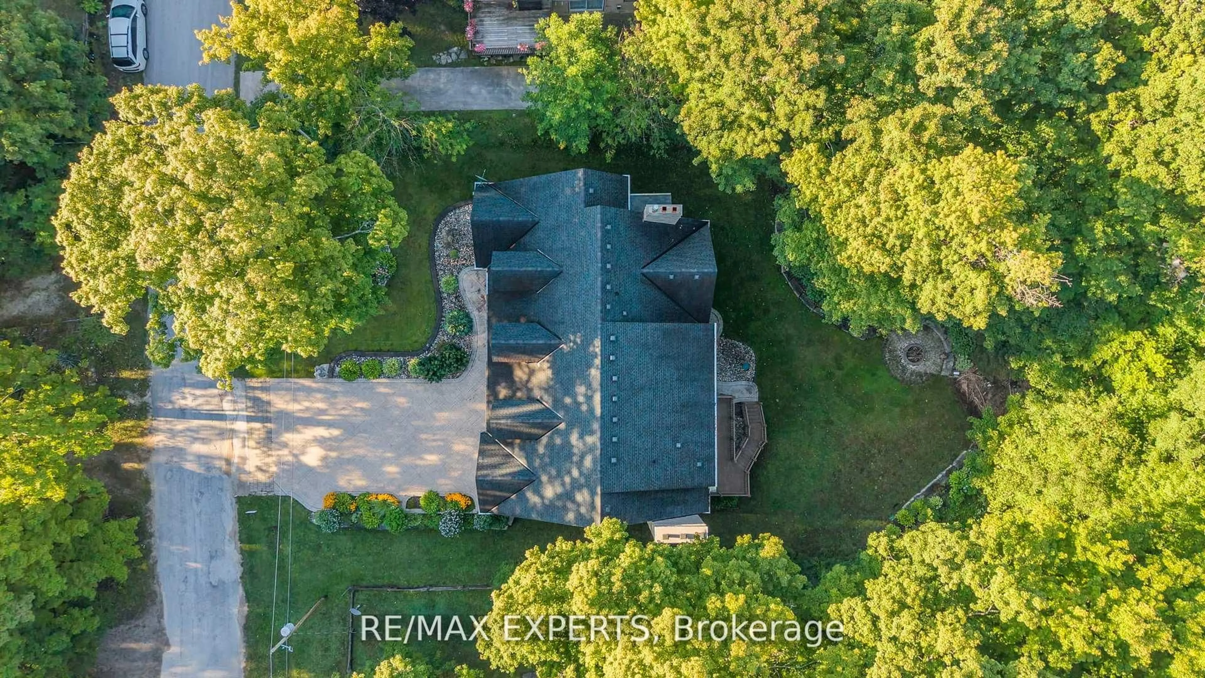 A pic from outside/outdoor area/front of a property/back of a property/a pic from drone, water/lake/river/ocean view for 431 Manley Cres, South Bruce Peninsula Ontario N0H 2G0