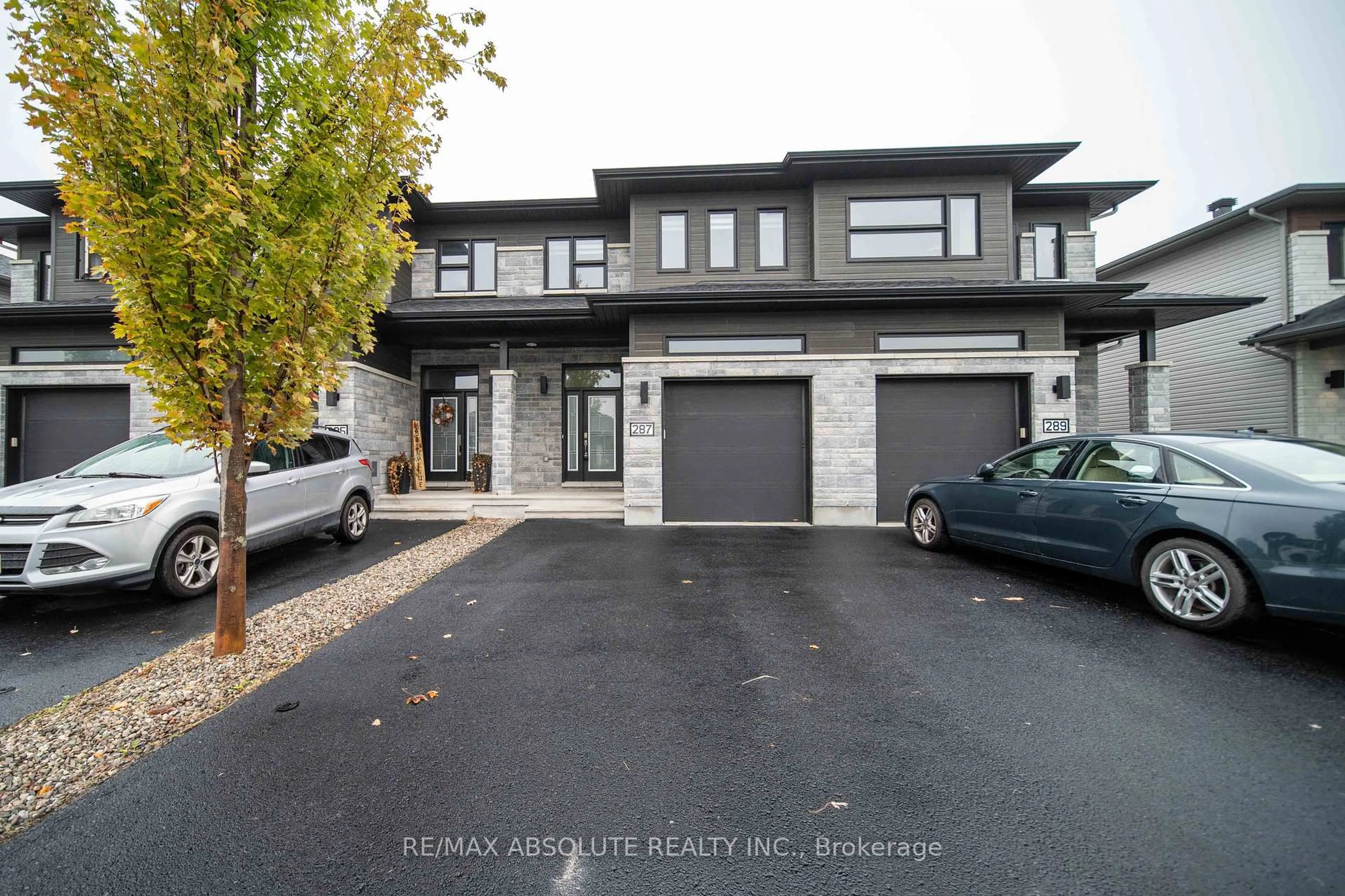 Unknown for 287 Belfort St, Russell Ontario K0A 1W0