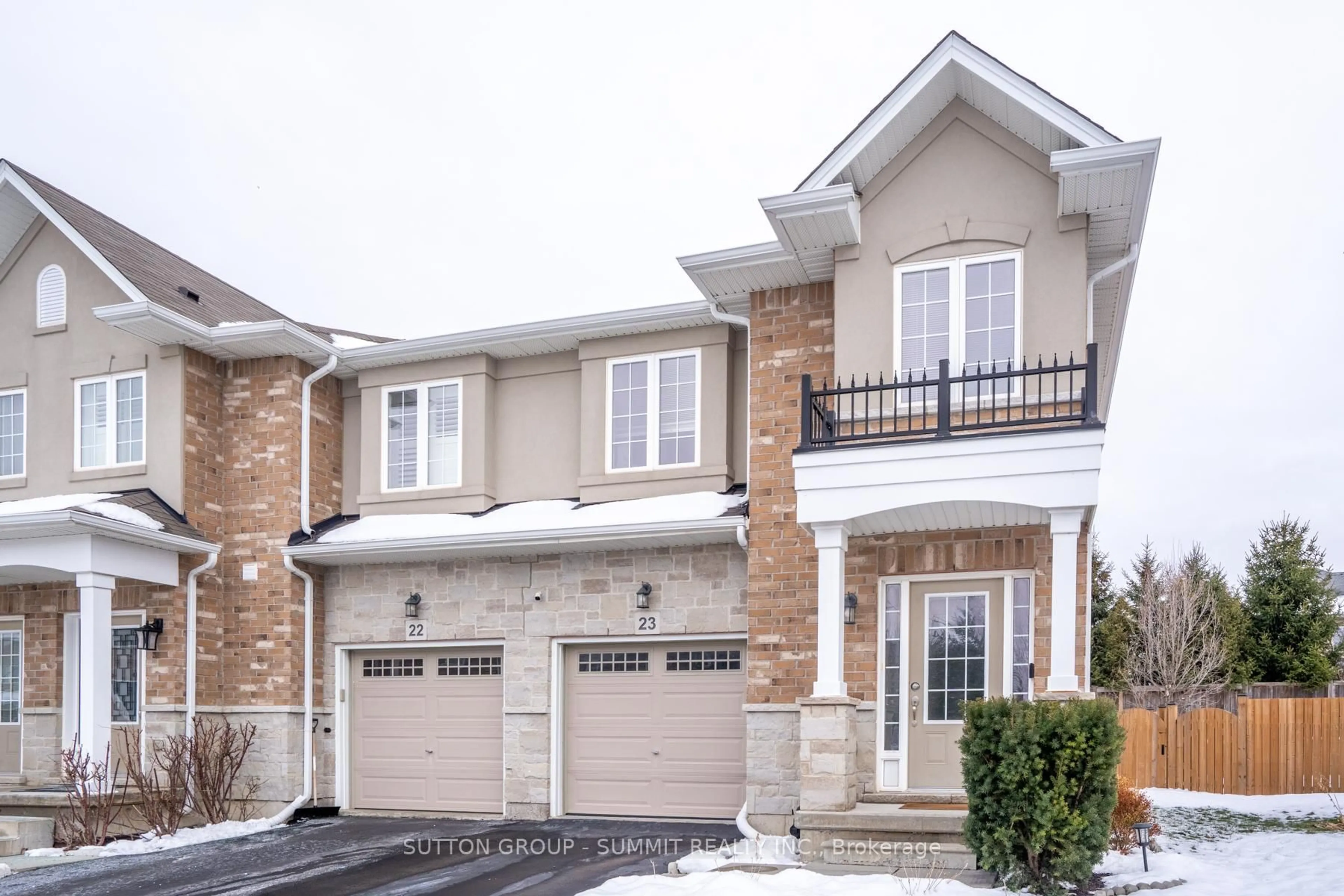 Home with brick exterior material, street for 90 Raymond Rd #23, Hamilton Ontario L9K 0J6