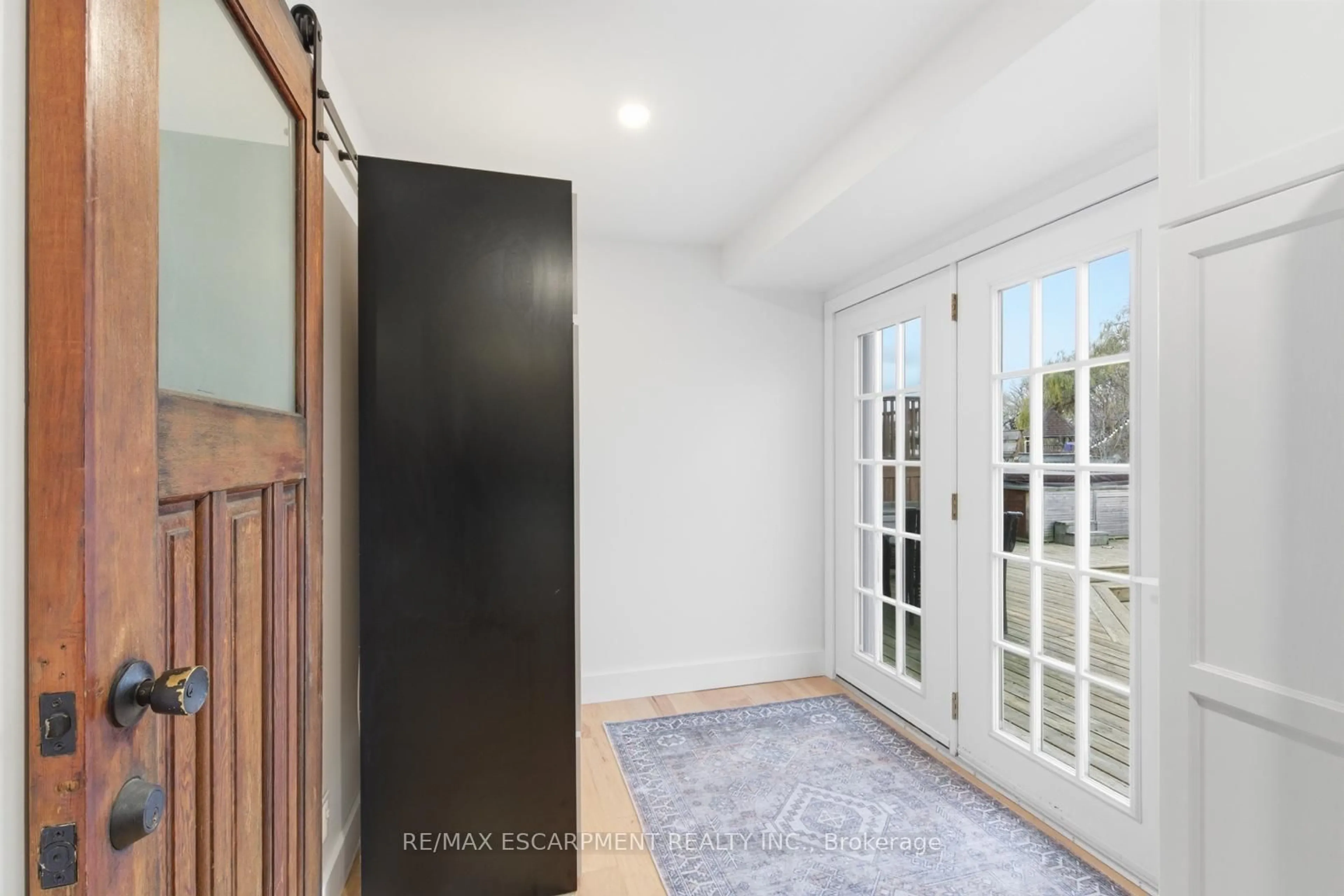 Indoor entryway for 3350 Highway 56, Hamilton Ontario L0R 1C0