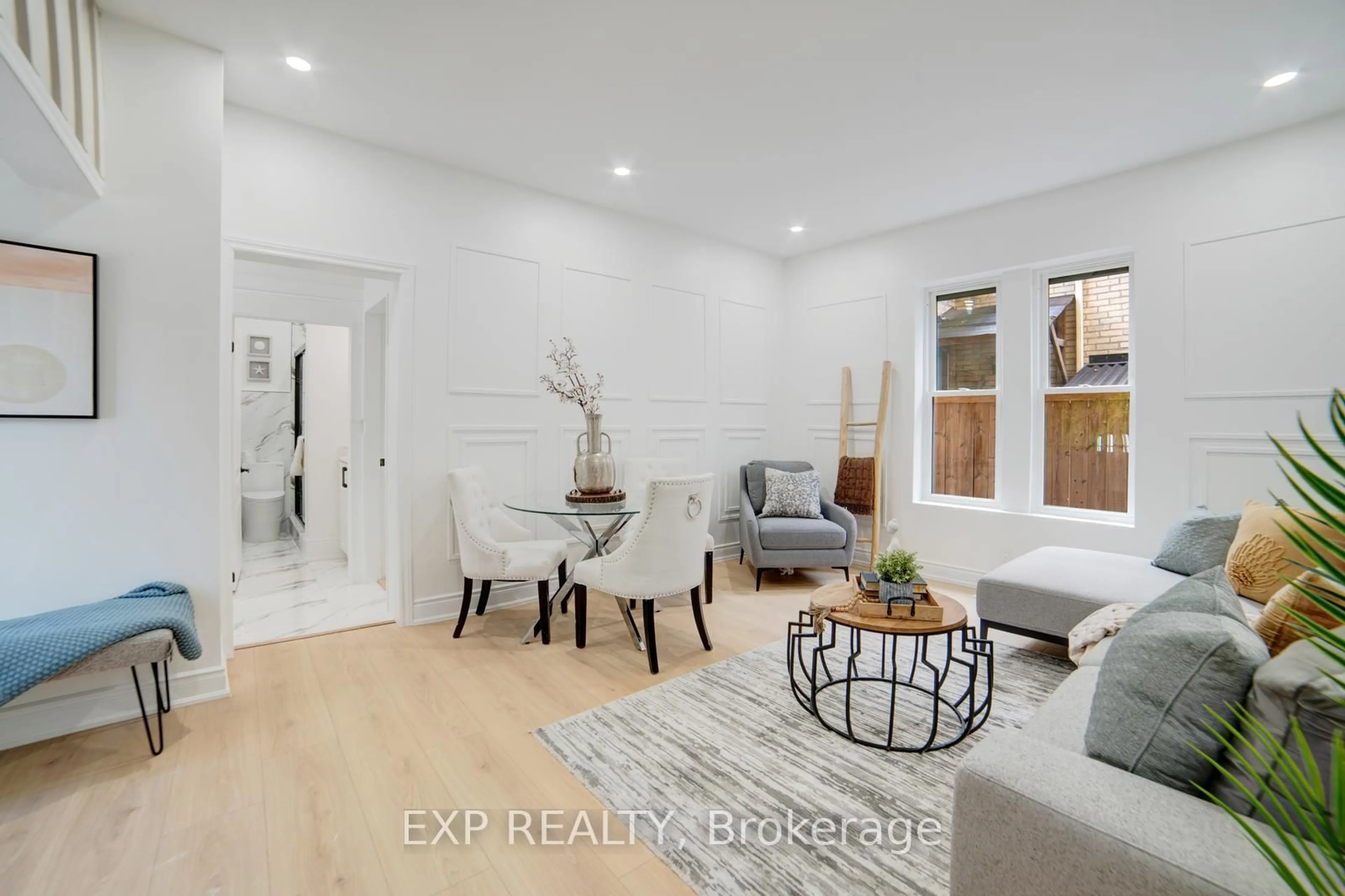 Living room with furniture, unknown for 28 Springbank Dr, London South Ontario N6J 1E3