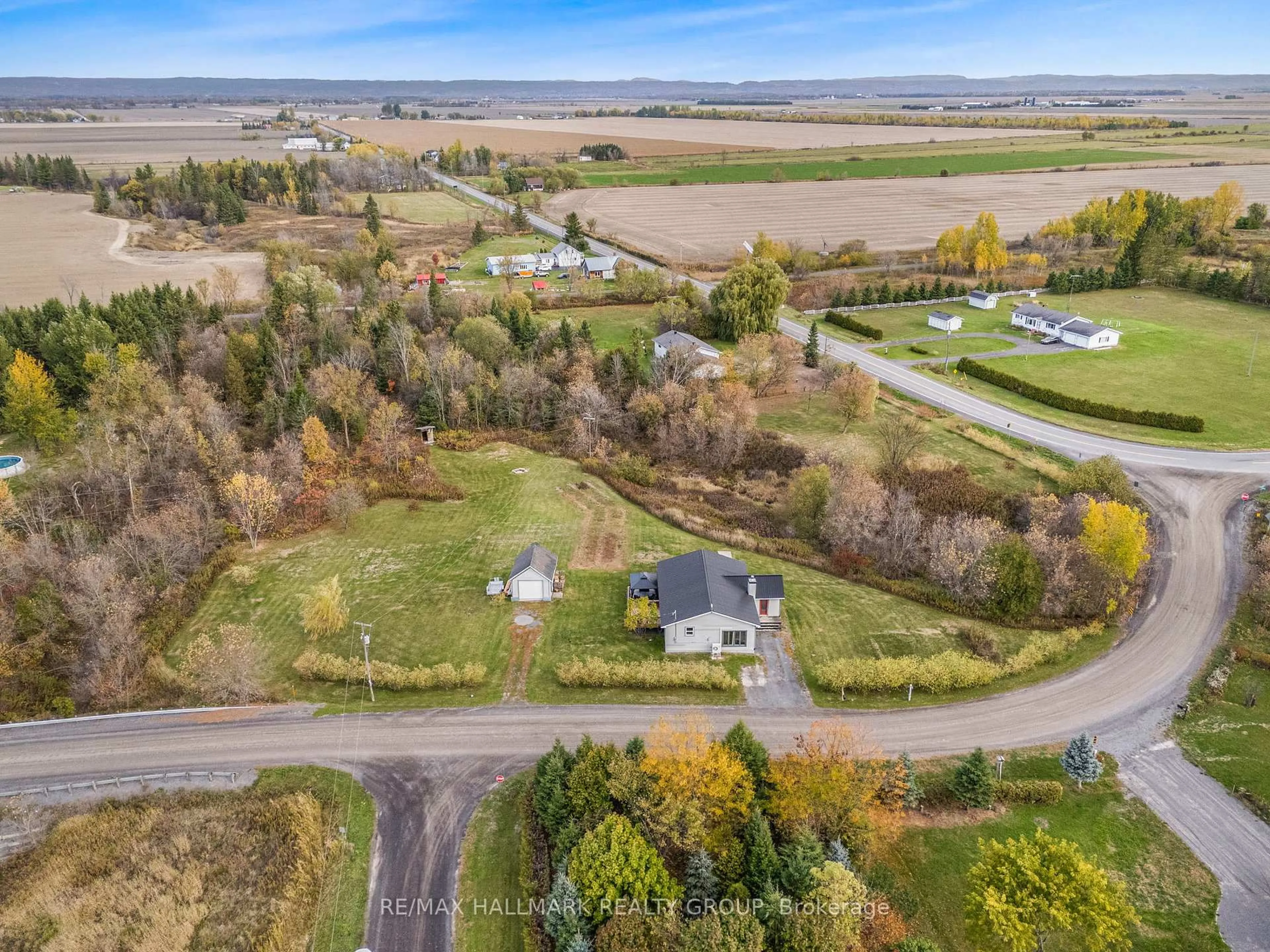 A pic from outside/outdoor area/front of a property/back of a property/a pic from drone, unknown for 2015 ADANAC Rd, The Nation Ontario K0B 1A0