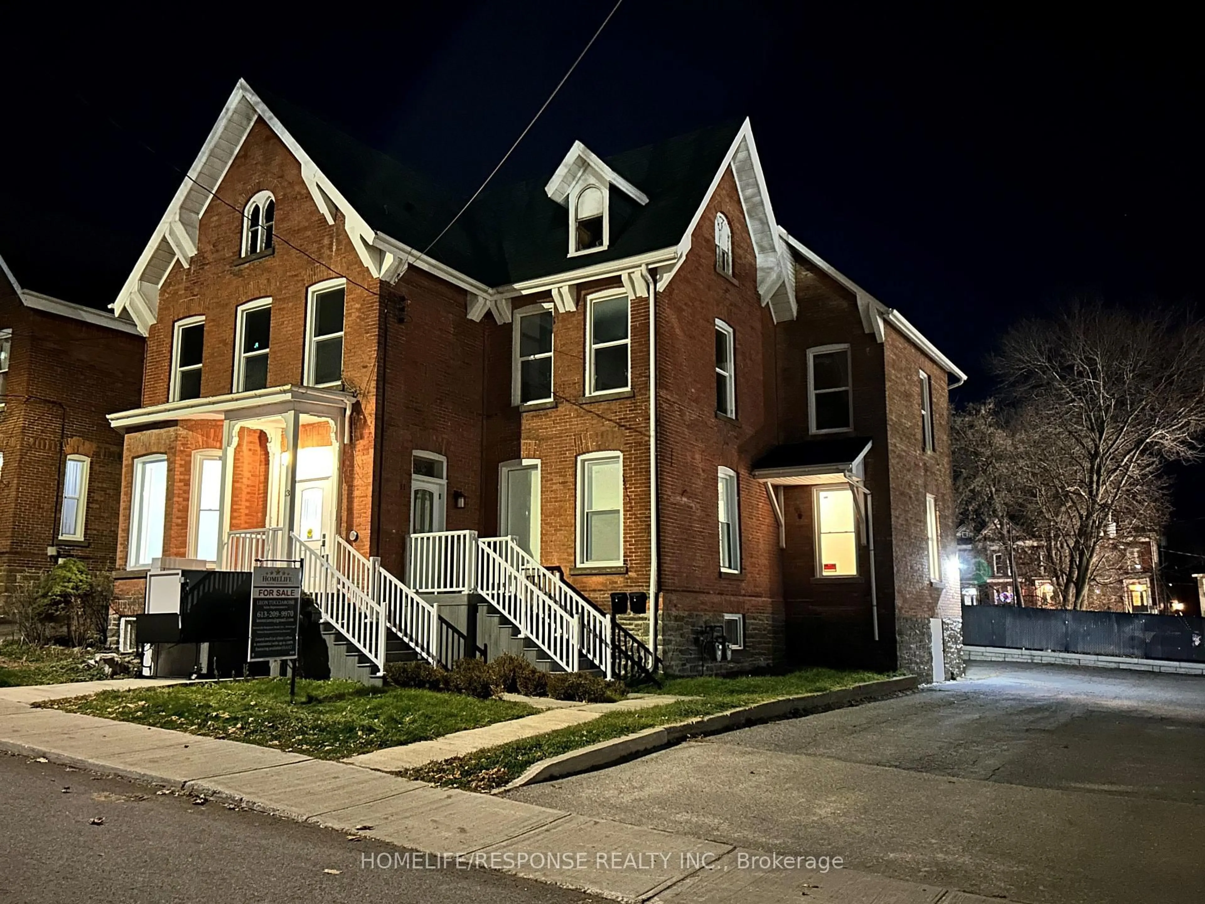 Unknown for 13 Garden St #11-13, Brockville Ontario K6V 2B8