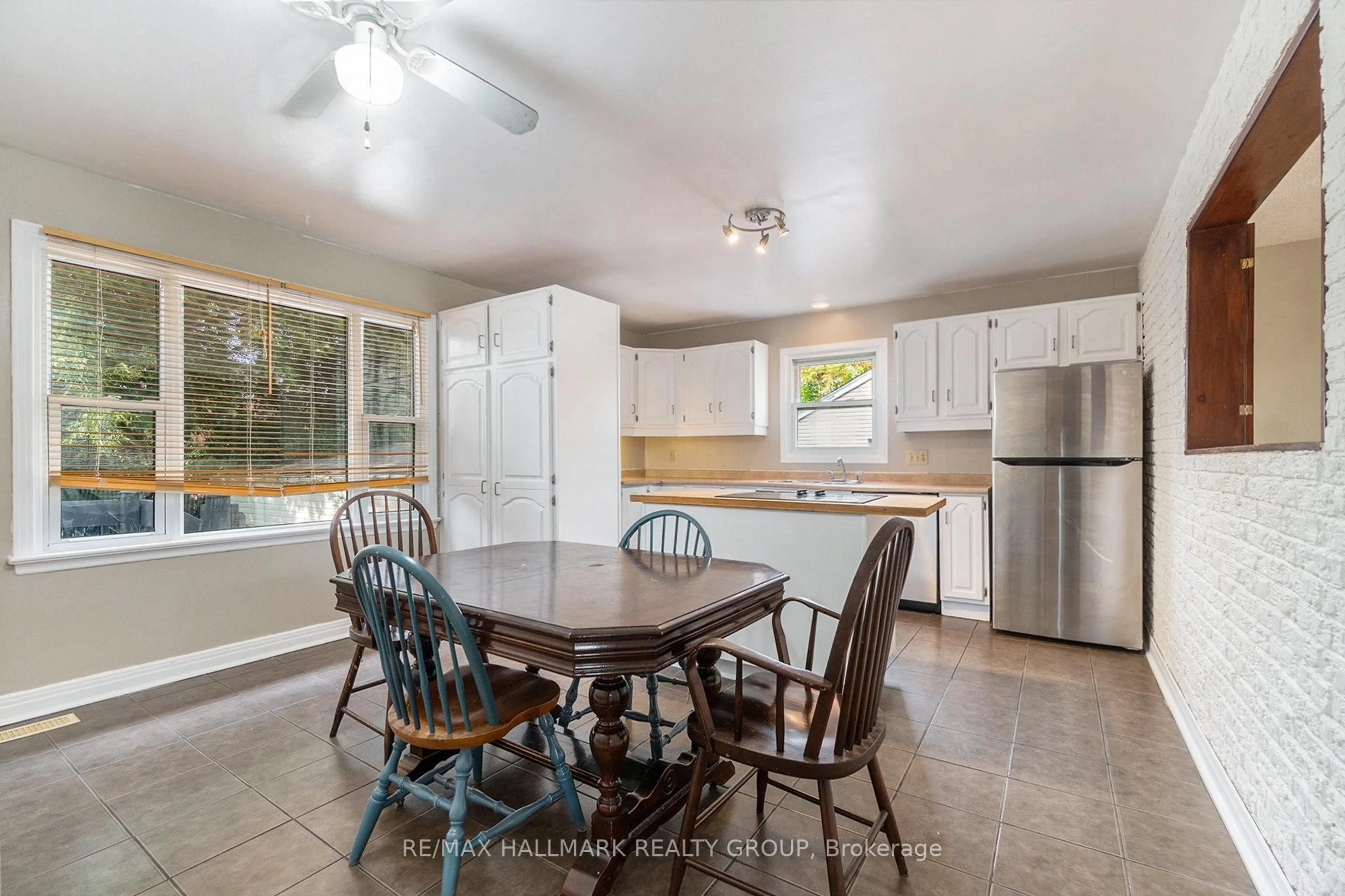 Open concept kitchen, ceramic/tile floor for 426 Blake Blvd, Ottawa Ontario K1K 1B1