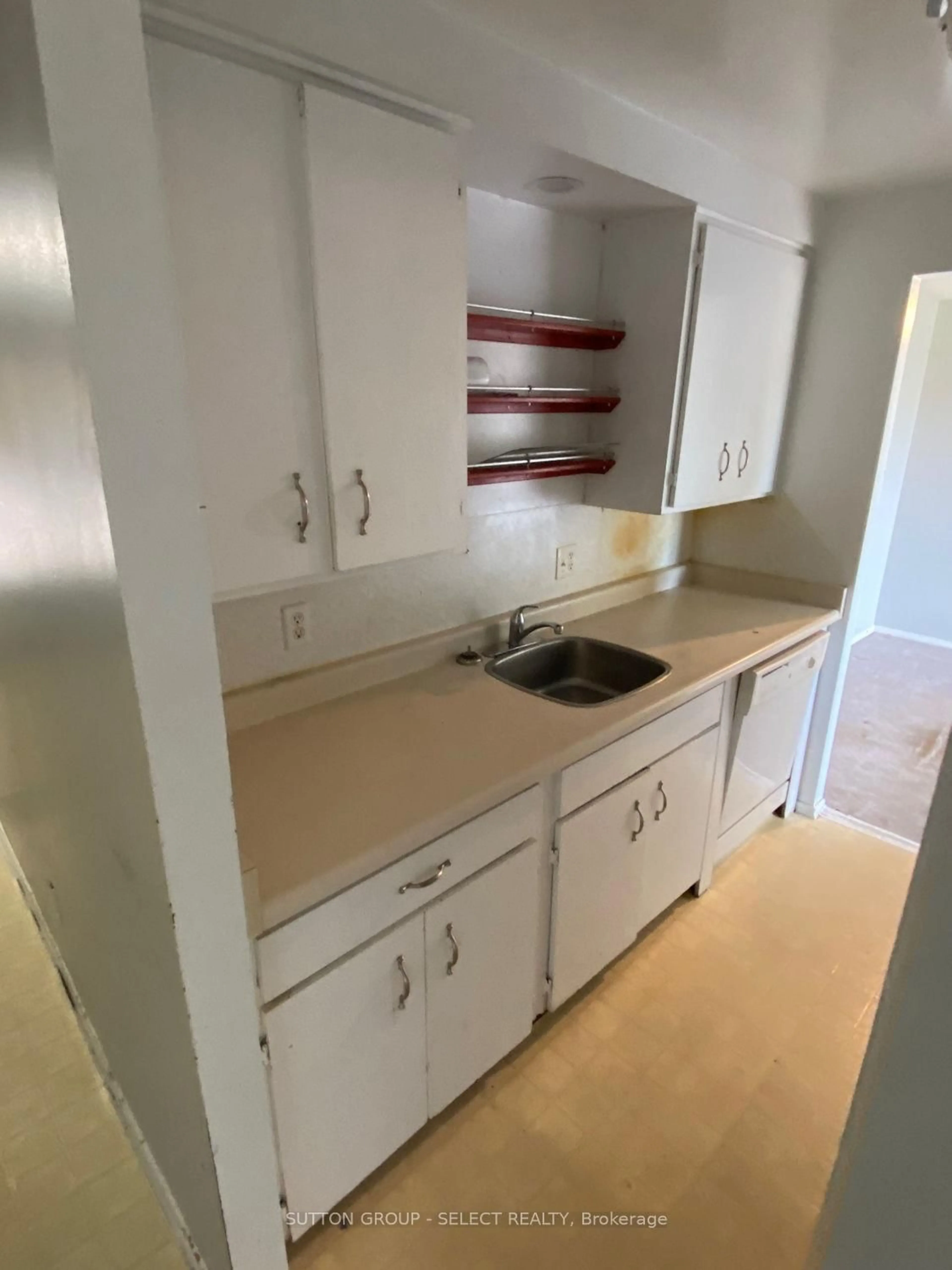 Standard kitchen, unknown for 700 Paisley Rd #46, Guelph Ontario N1K 1A3