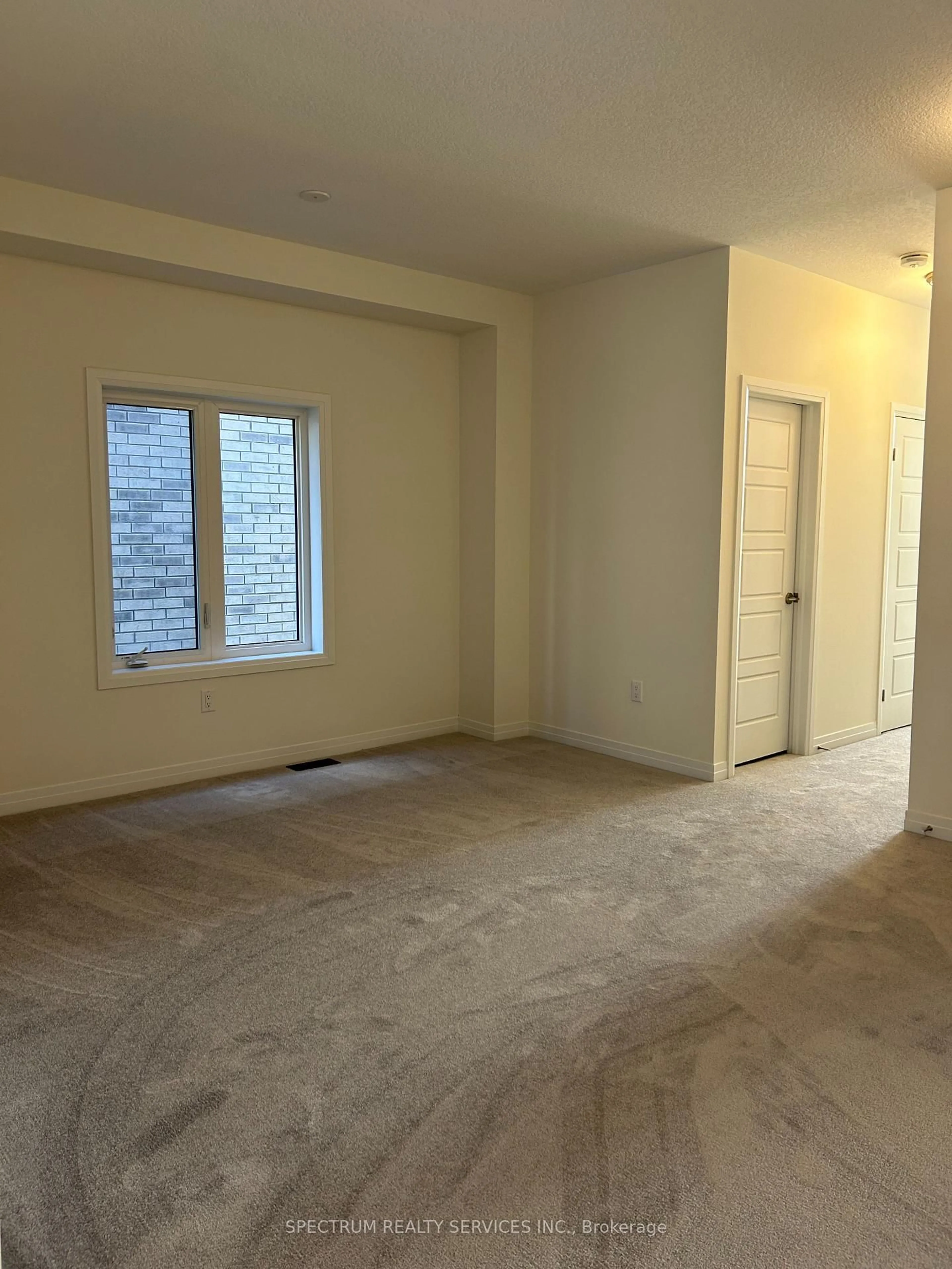 A pic of a room for 50 Dennis Ave, Brantford Ontario N3V 0B9