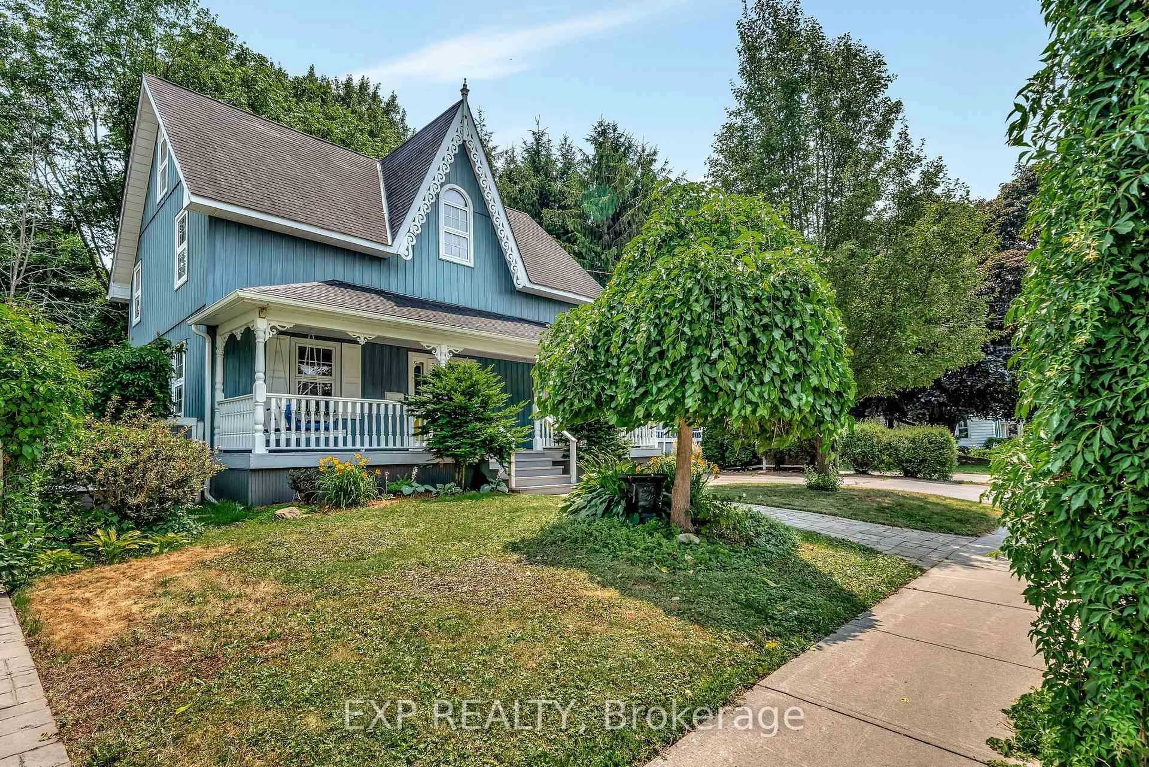 A pic from outside/outdoor area/front of a property/back of a property/a pic from drone, street for 18 Queen St, Prince Edward County Ontario K0K 2T0