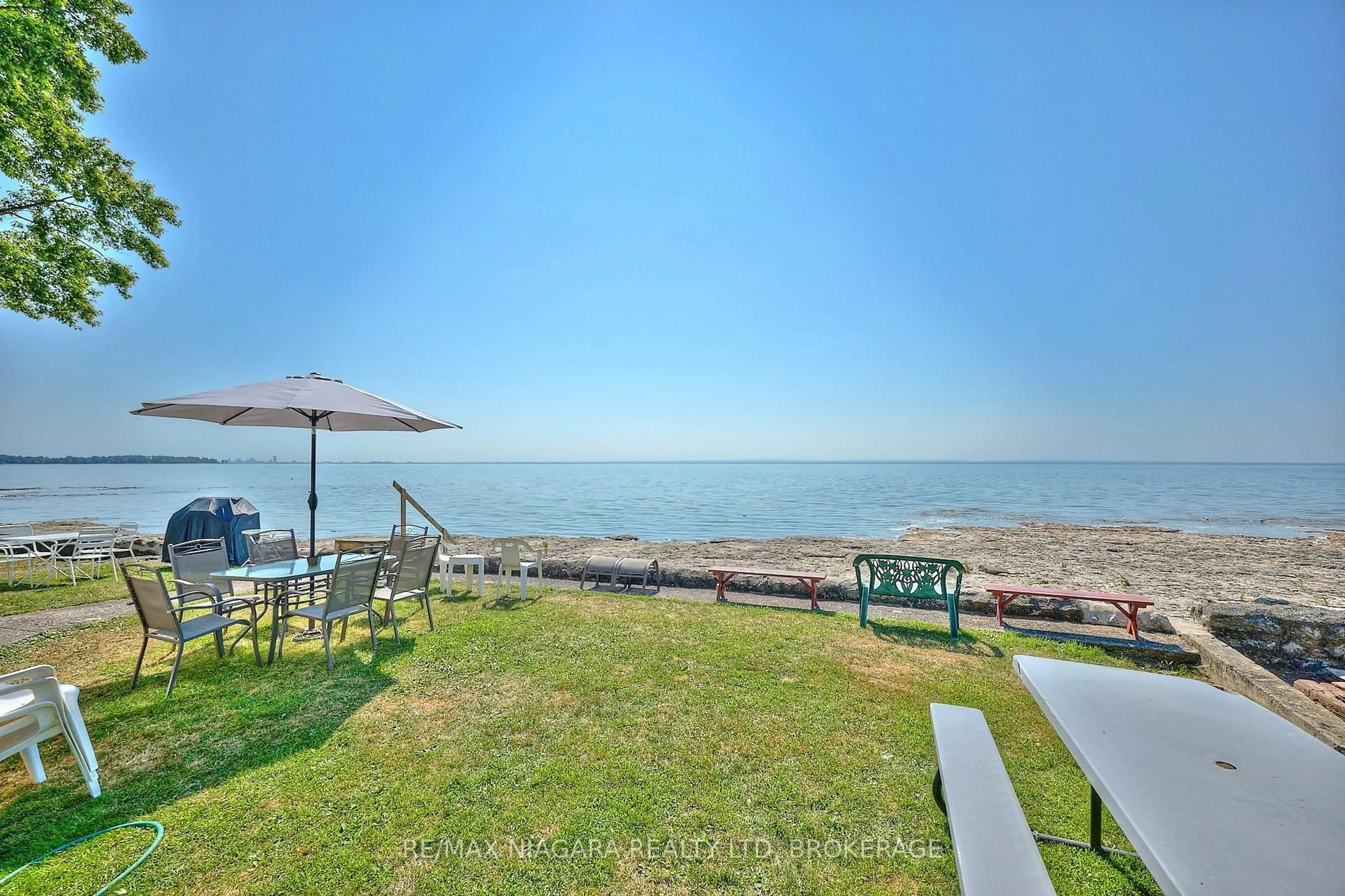 Patio, water/lake/river/ocean view for 3803 Terrace Lane, Fort Erie Ontario L0S 1B0