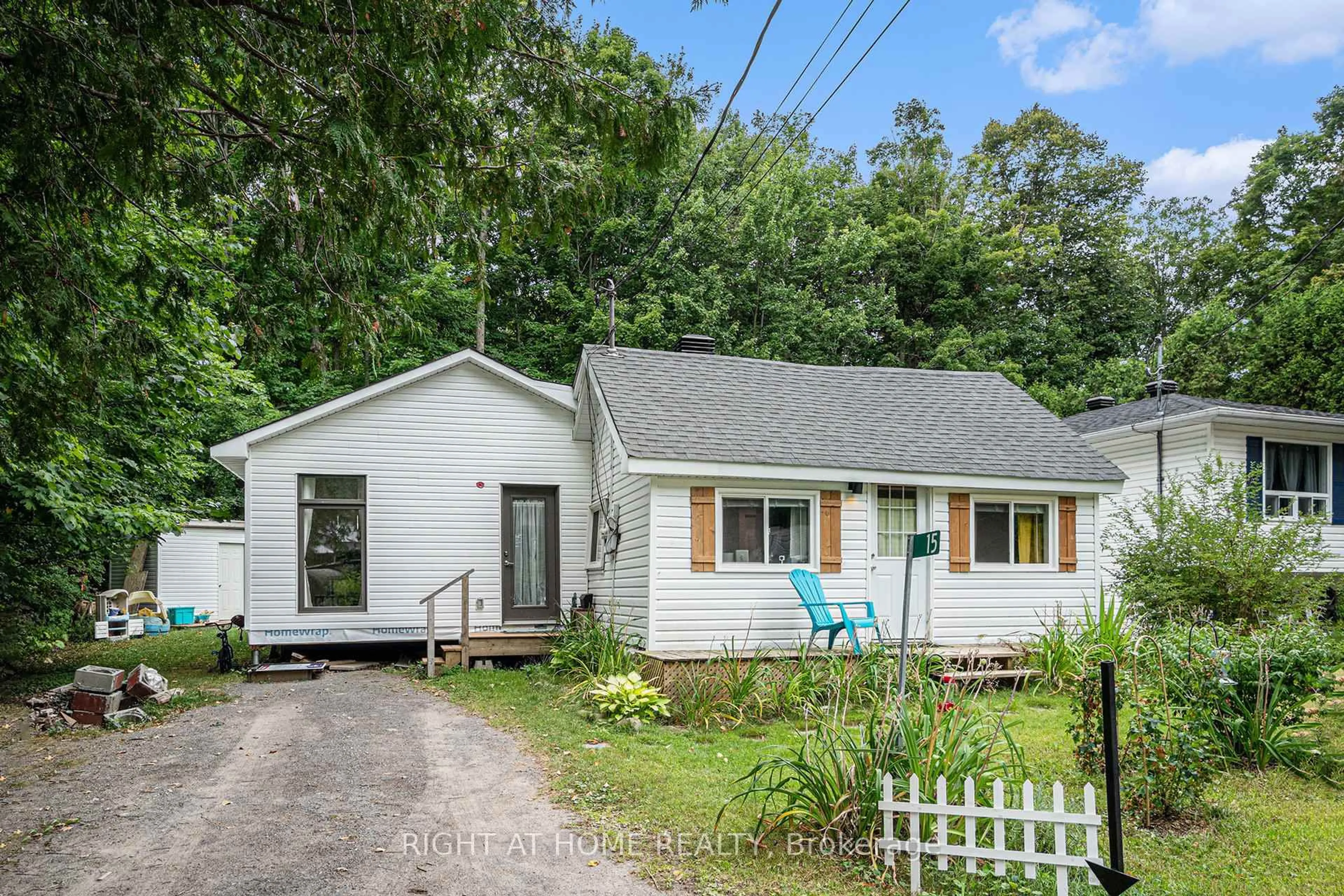 Home with vinyl exterior material, street for 15 Willis James Lane, Arnprior Ontario K7S 2A4