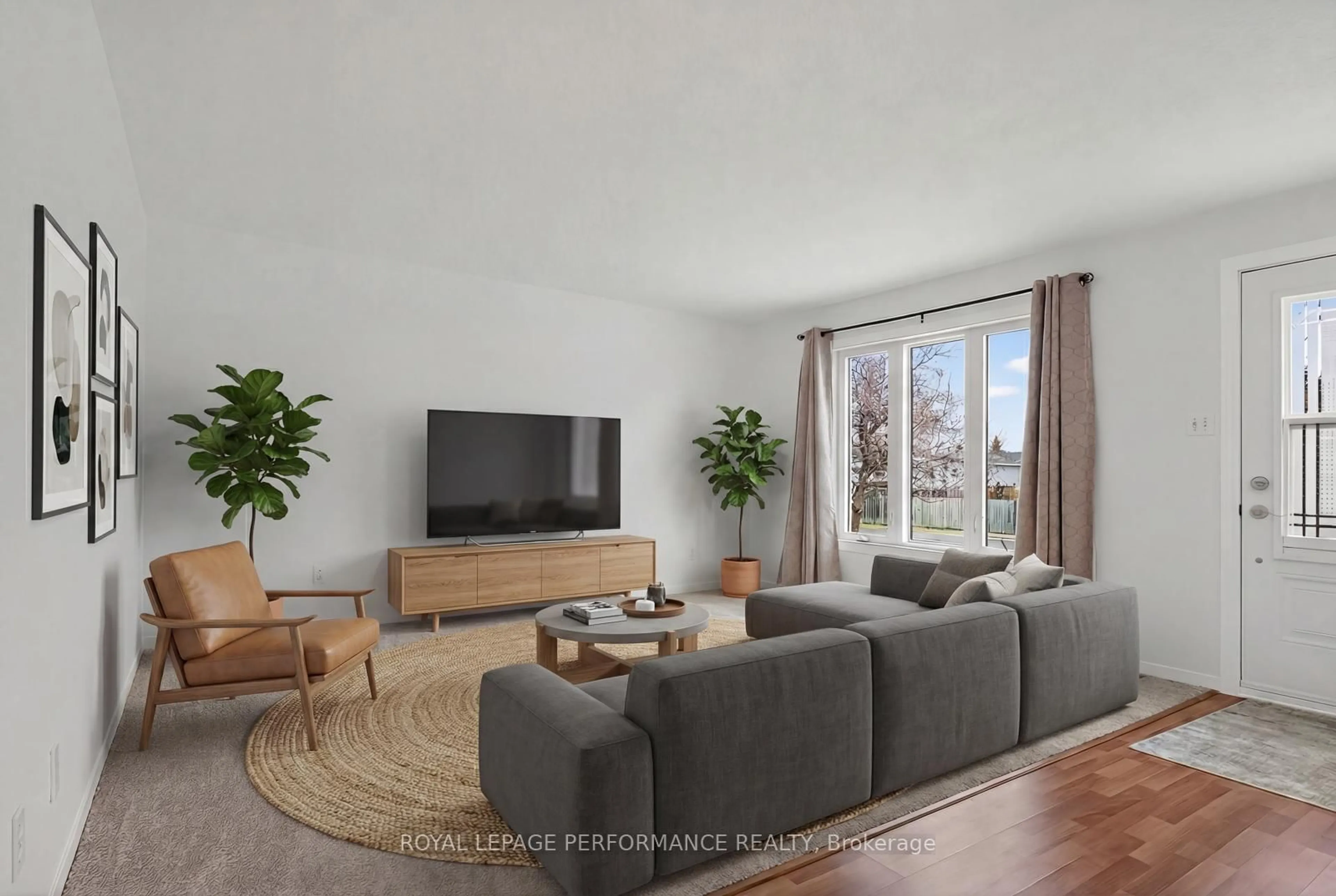 Living room with furniture, unknown for 1032 Lawrence St, Clarence-Rockland Ontario K4K 1N1