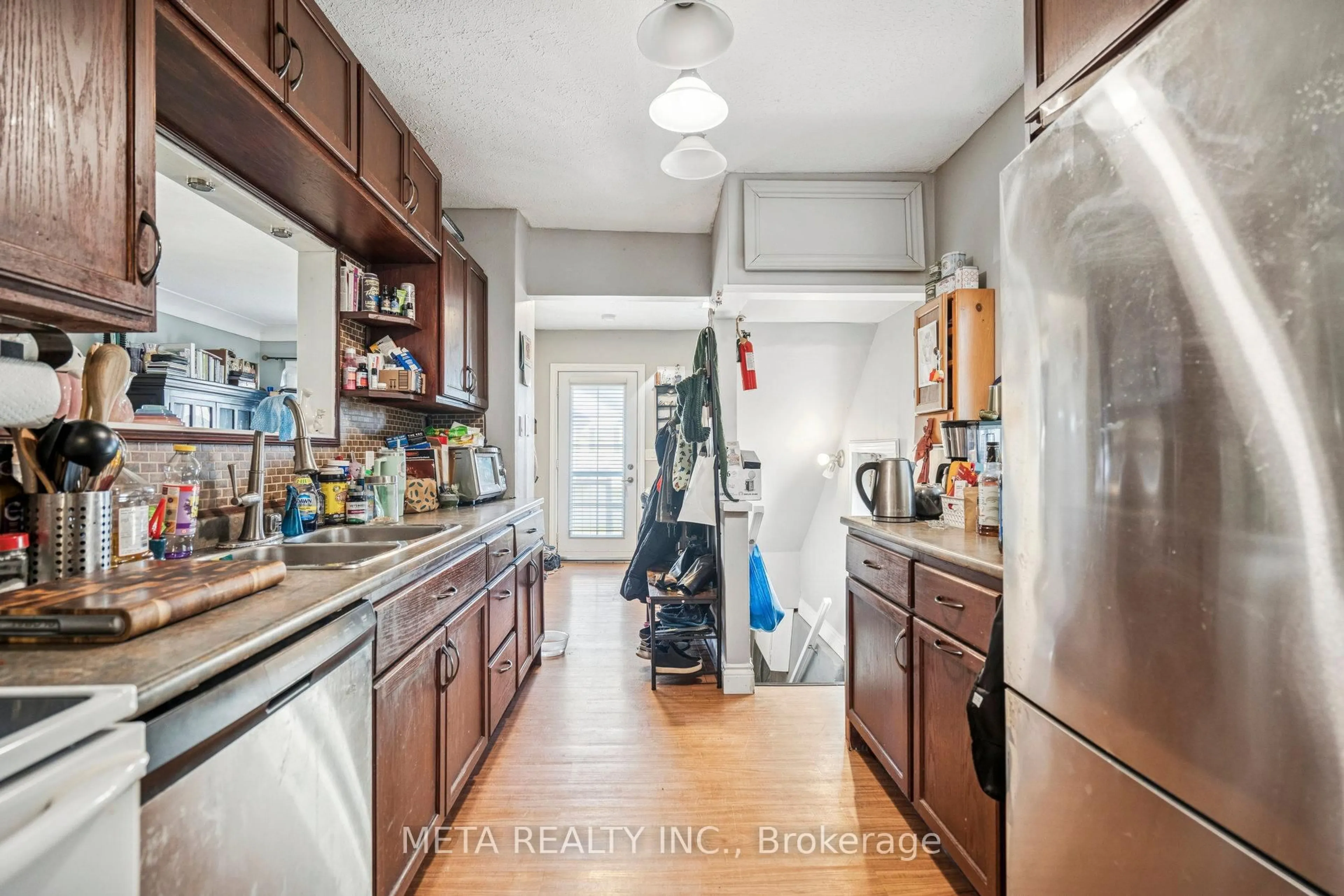 Unknown for 29 Ann St, Thorold Ontario L2V 2J4