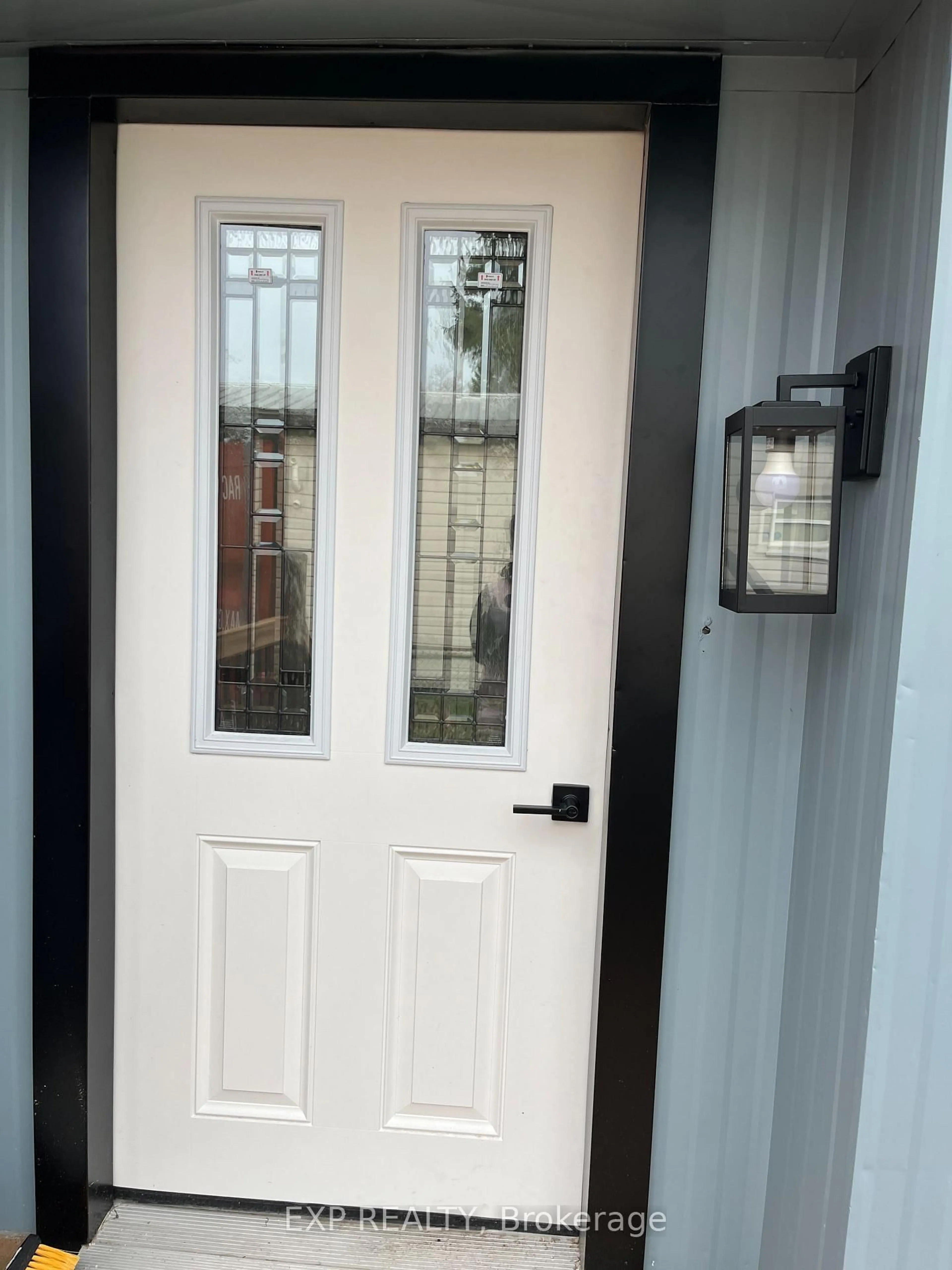 Indoor entryway for 63 Whites Rd #130, Quinte West Ontario K8V 5P5