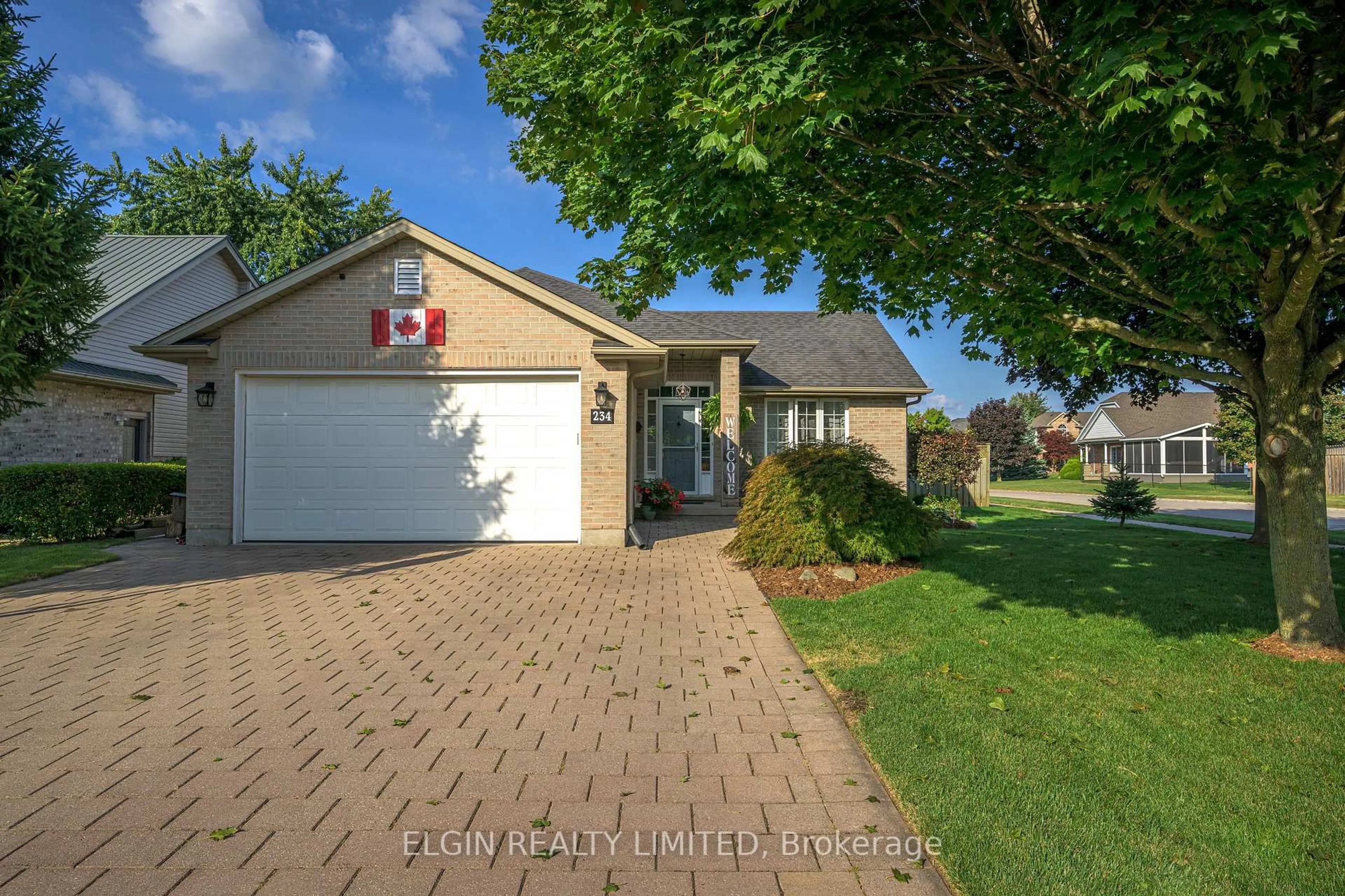 A pic from outside/outdoor area/front of a property/back of a property/a pic from drone, street for 234 KETTLE CREEK Dr, Central Elgin Ontario N0L 1B0