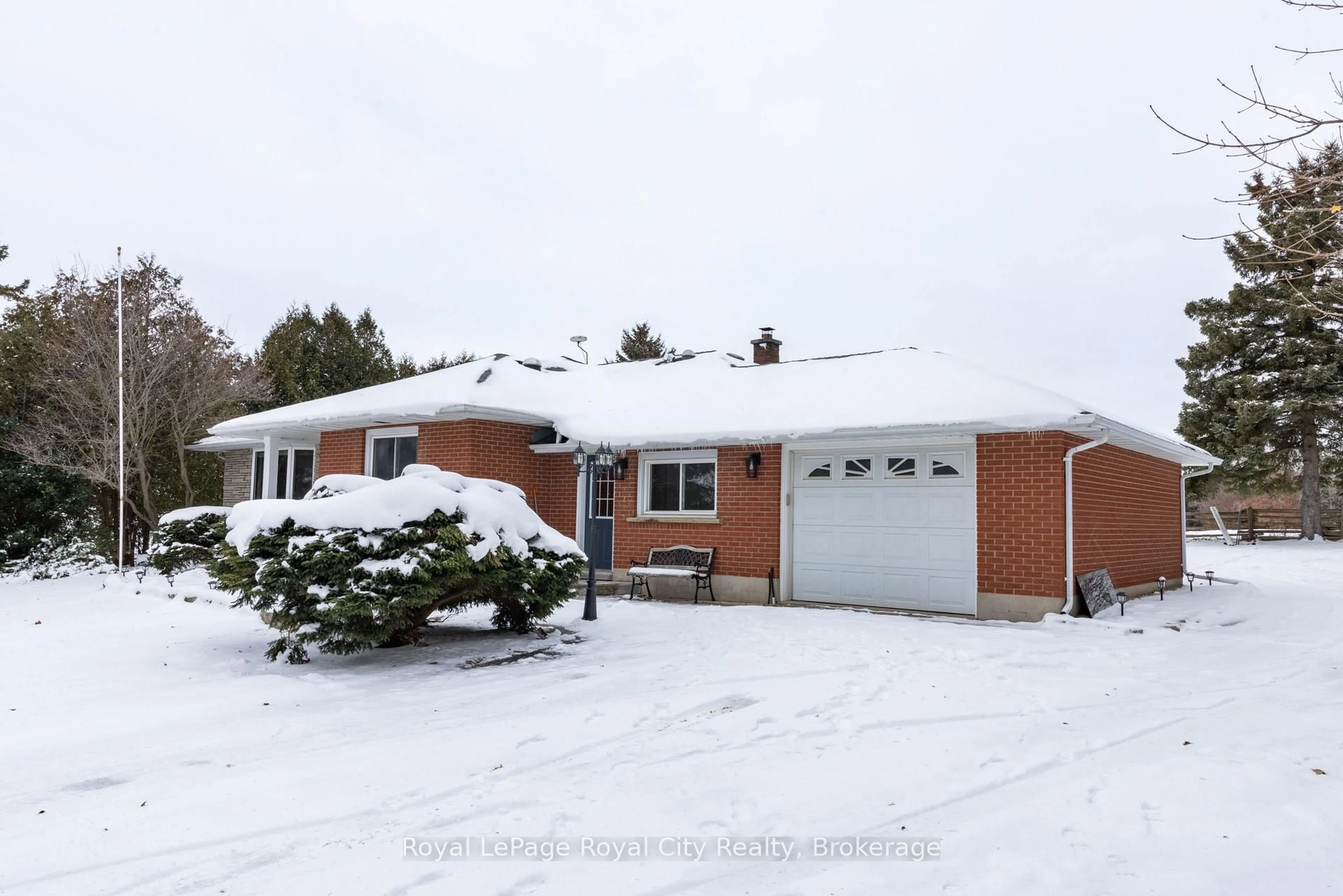 A pic from outside/outdoor area/front of a property/back of a property/a pic from drone, street for 8268 Wellington Road 124, Guelph/Eramosa Ontario N1H 6H7