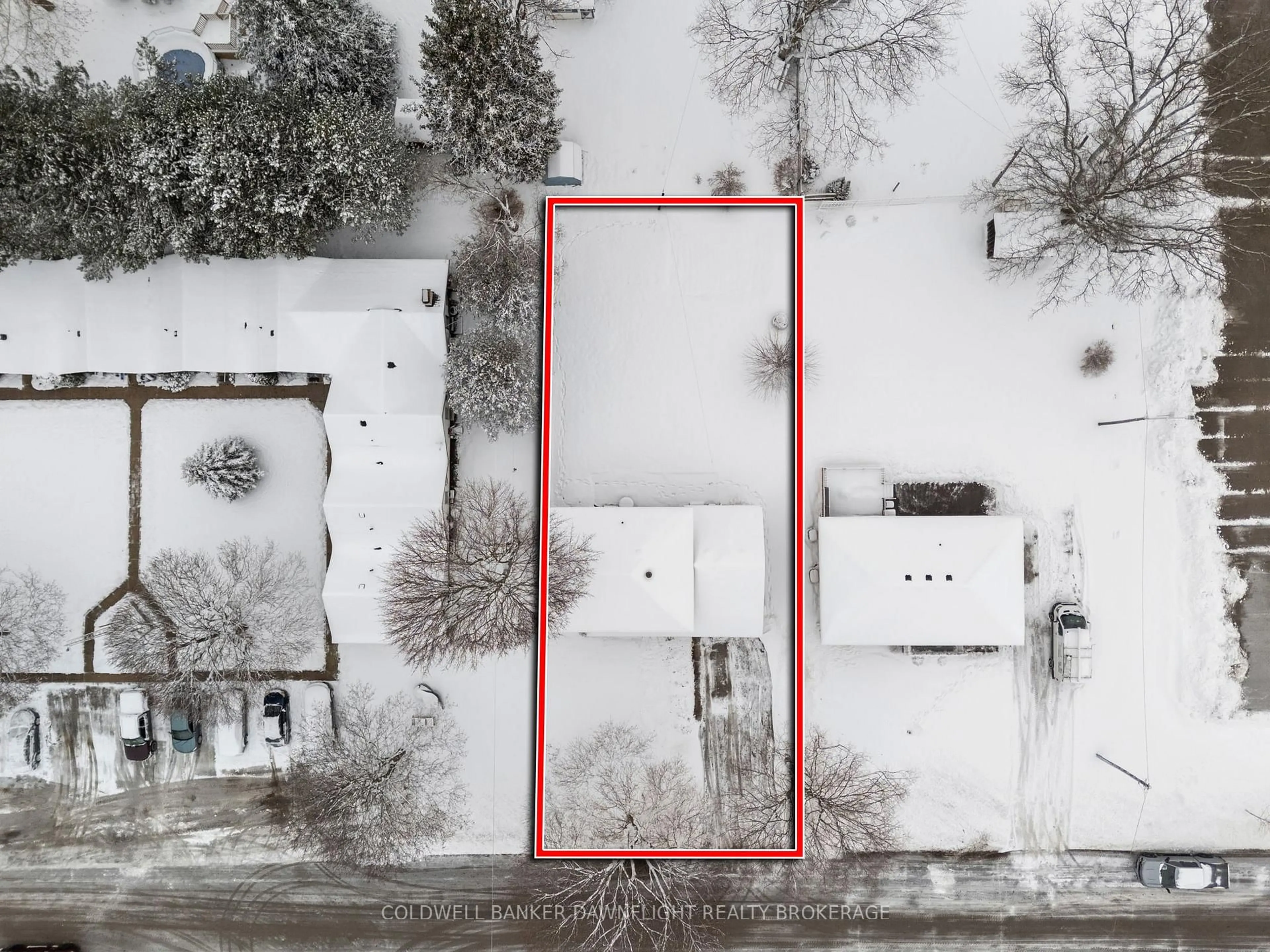 A pic from outside/outdoor area/front of a property/back of a property/a pic from drone, street for 164 Oxford St, Bluewater Ontario N0M 1X0