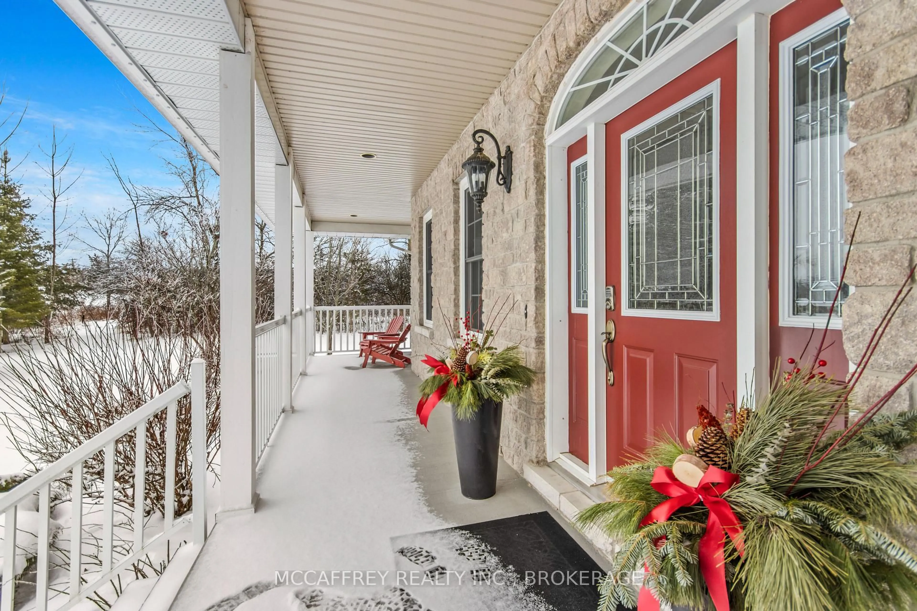 Indoor entryway for 888 COUNTY ROAD 8 Rd, Napanee Ontario K7R 3K6