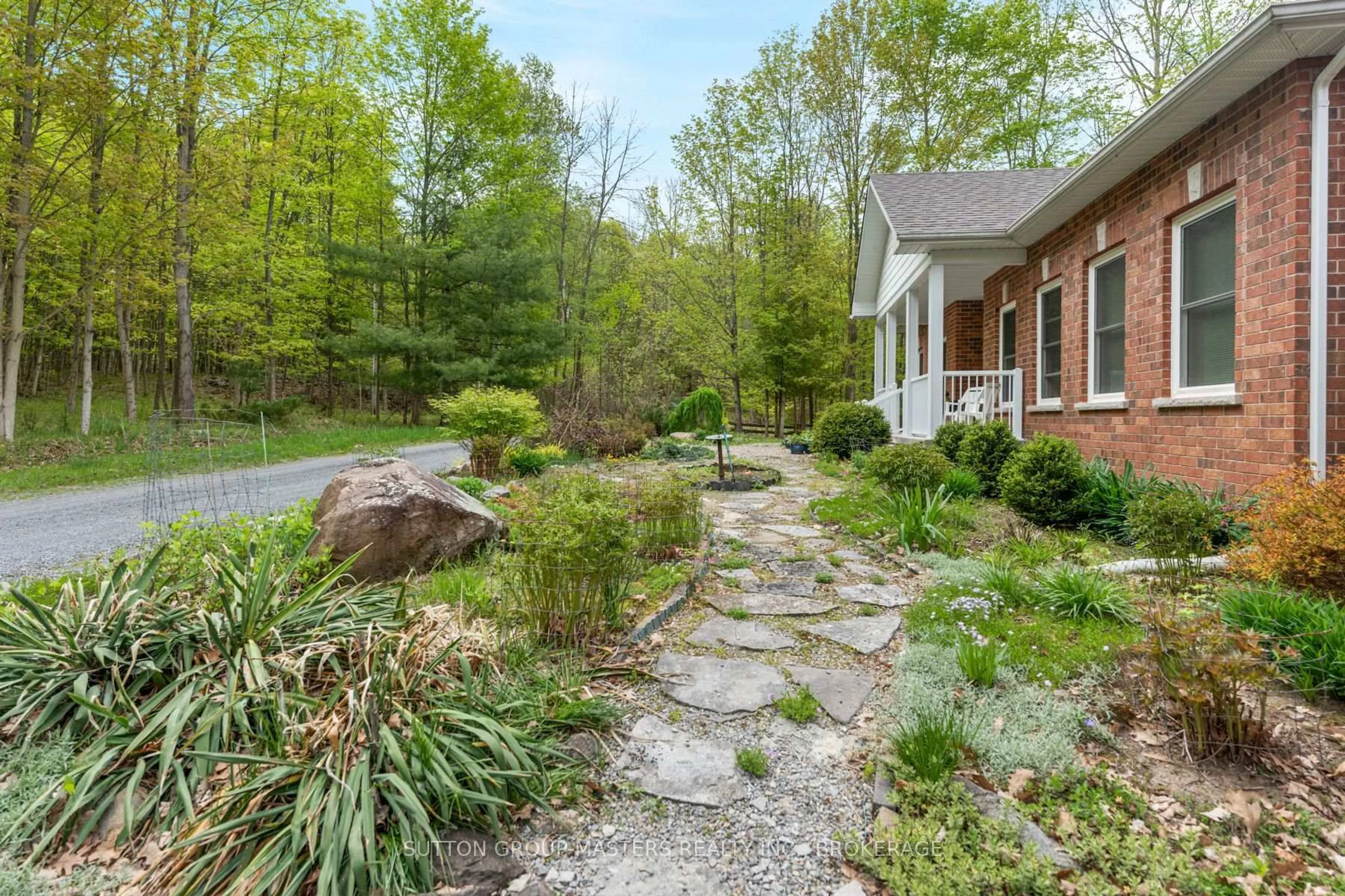 Patio, unknown for 1023 Big Ben Lane, Sydenham Ontario K0H 2T0