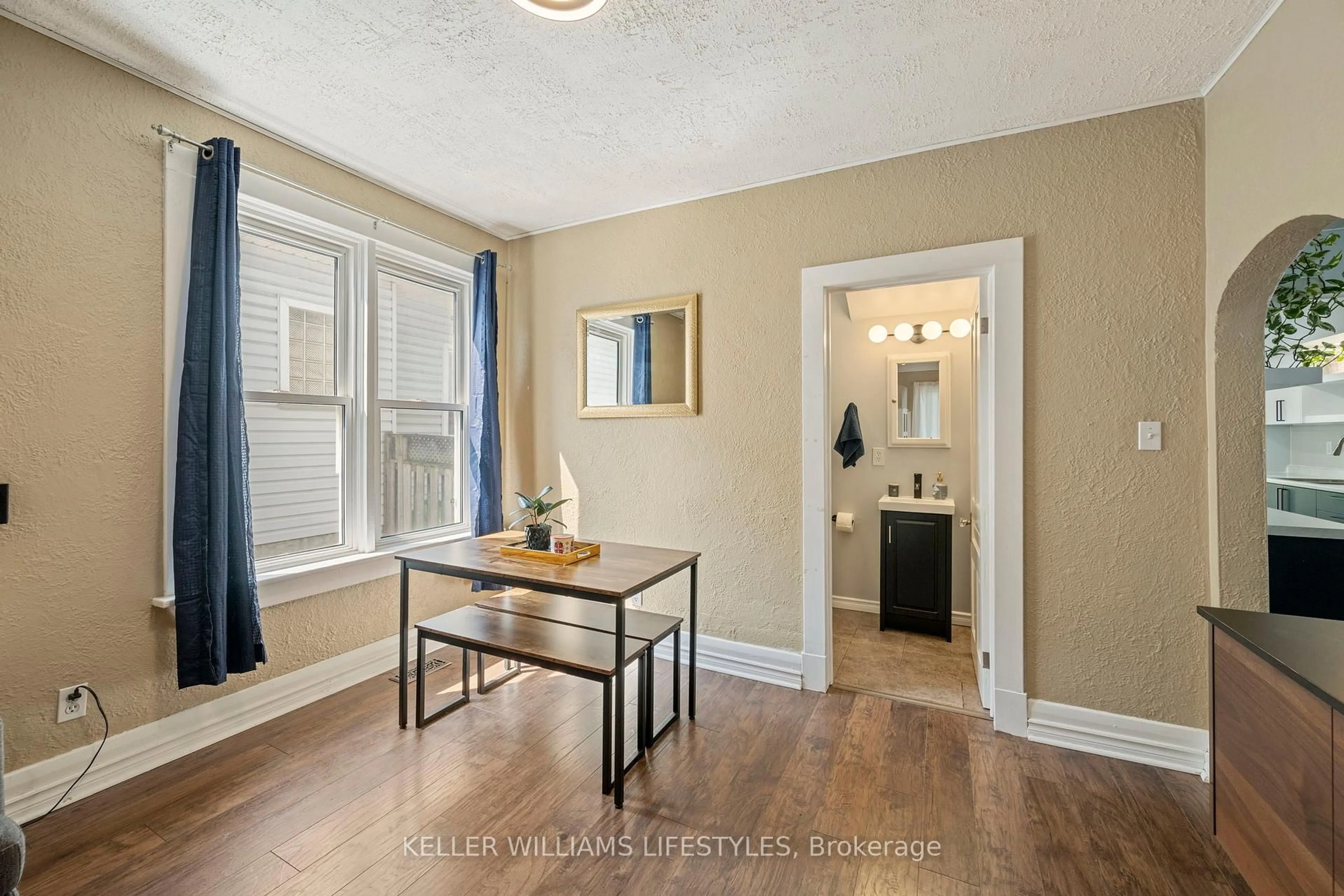 Unknown for 57 Bedford Rd, London East Ontario N5Y 1Z5