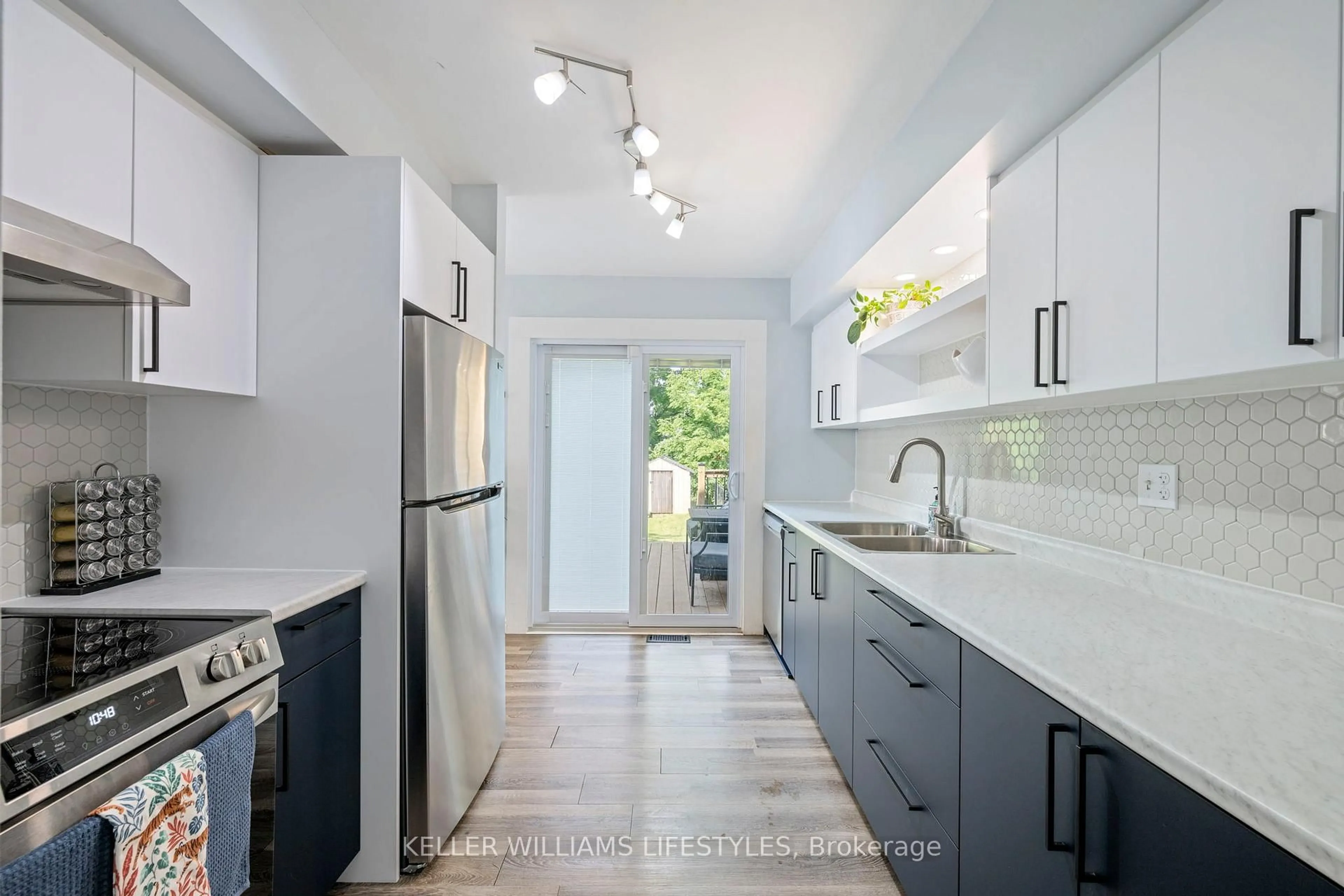 Unknown for 57 Bedford Rd, London East Ontario N5Y 1Z5