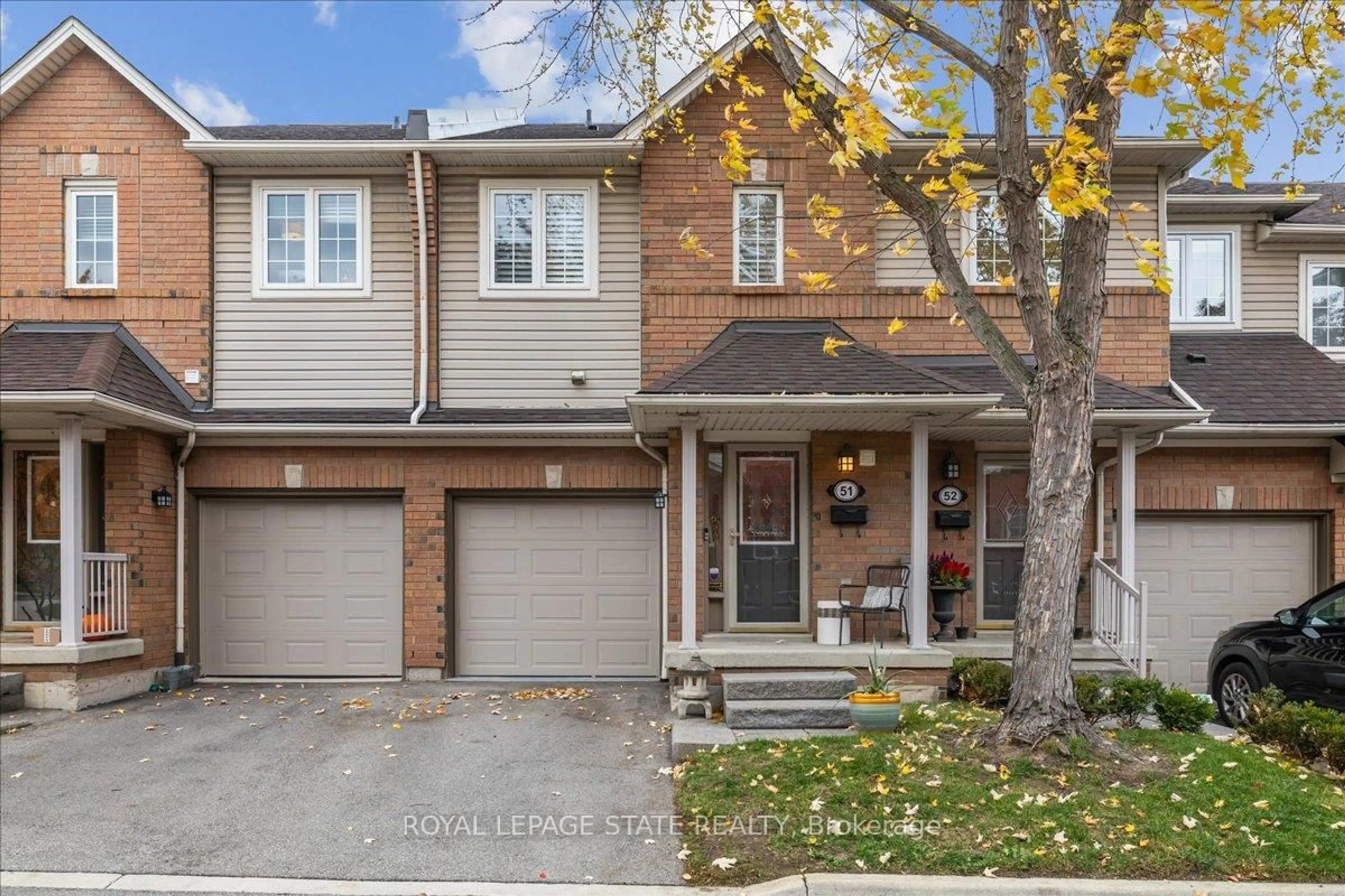 Home with brick exterior material, street for 100 Beddoe Dr #51, Hamilton Ontario L8P 4Z2