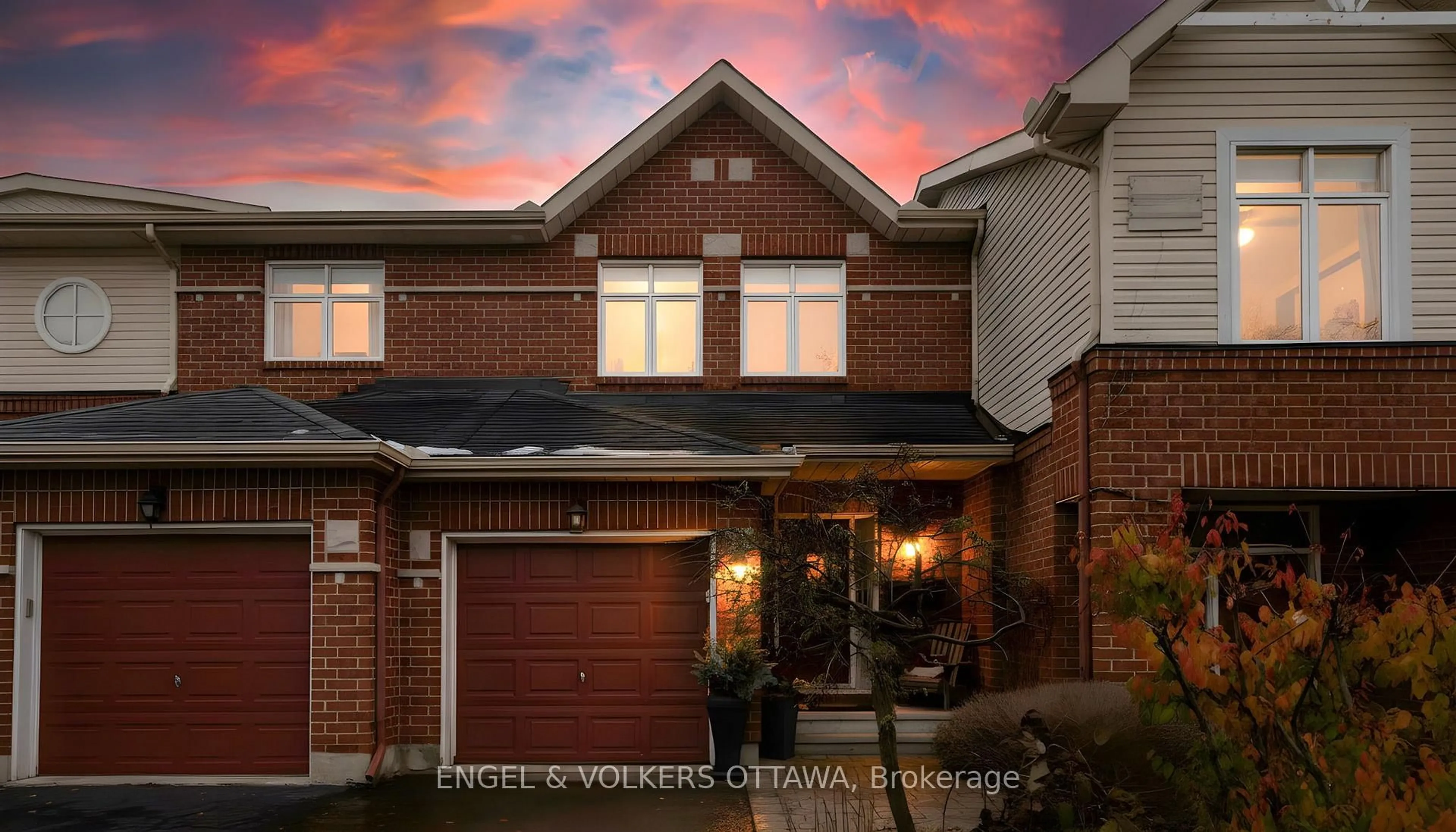 Home with brick exterior material, street for 21 Kimberwick Cres, Ottawa Ontario K1V 1K6