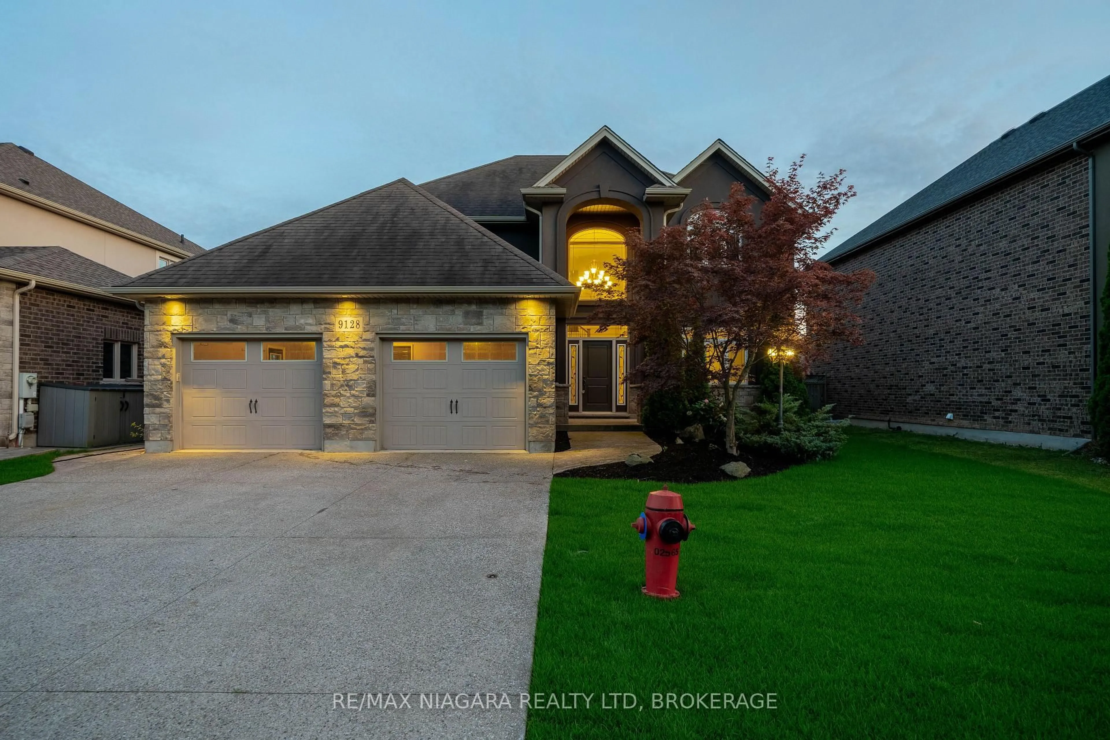 Home with brick exterior material, street for 9128 TAPESTRY Crt, Niagara Falls Ontario L2H 0E2