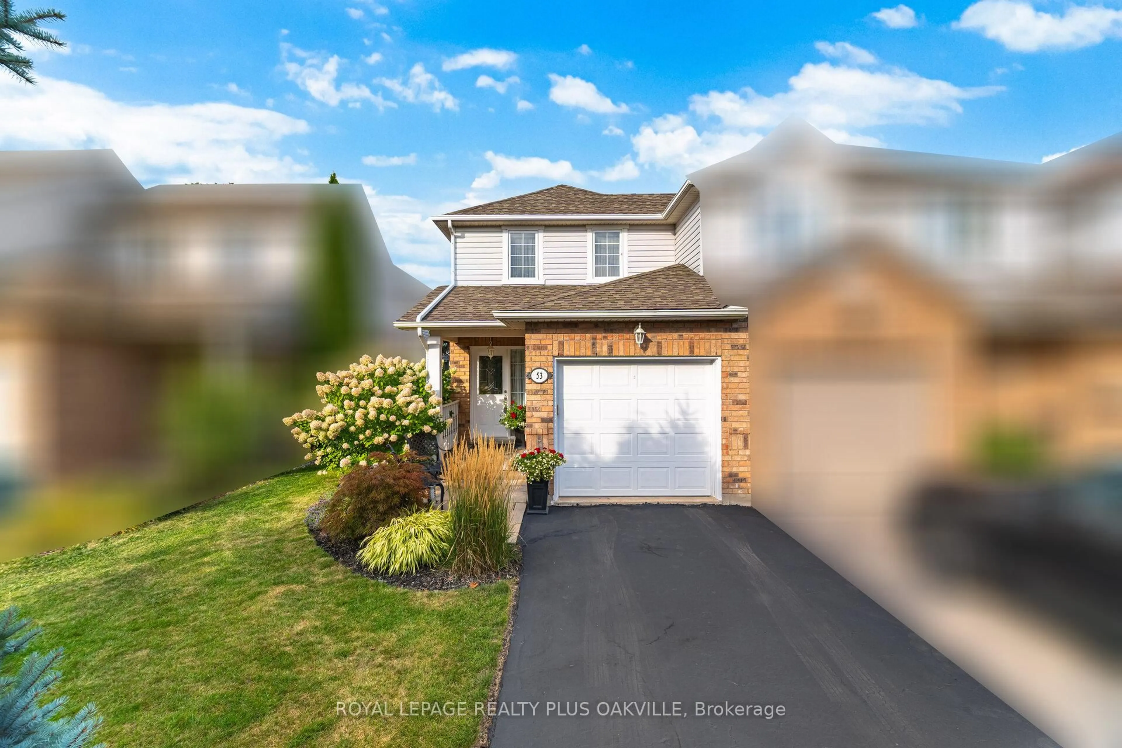 A pic from outside/outdoor area/front of a property/back of a property/a pic from drone, street for 53 Kildonan Cres, Hamilton Ontario L0R 2H5