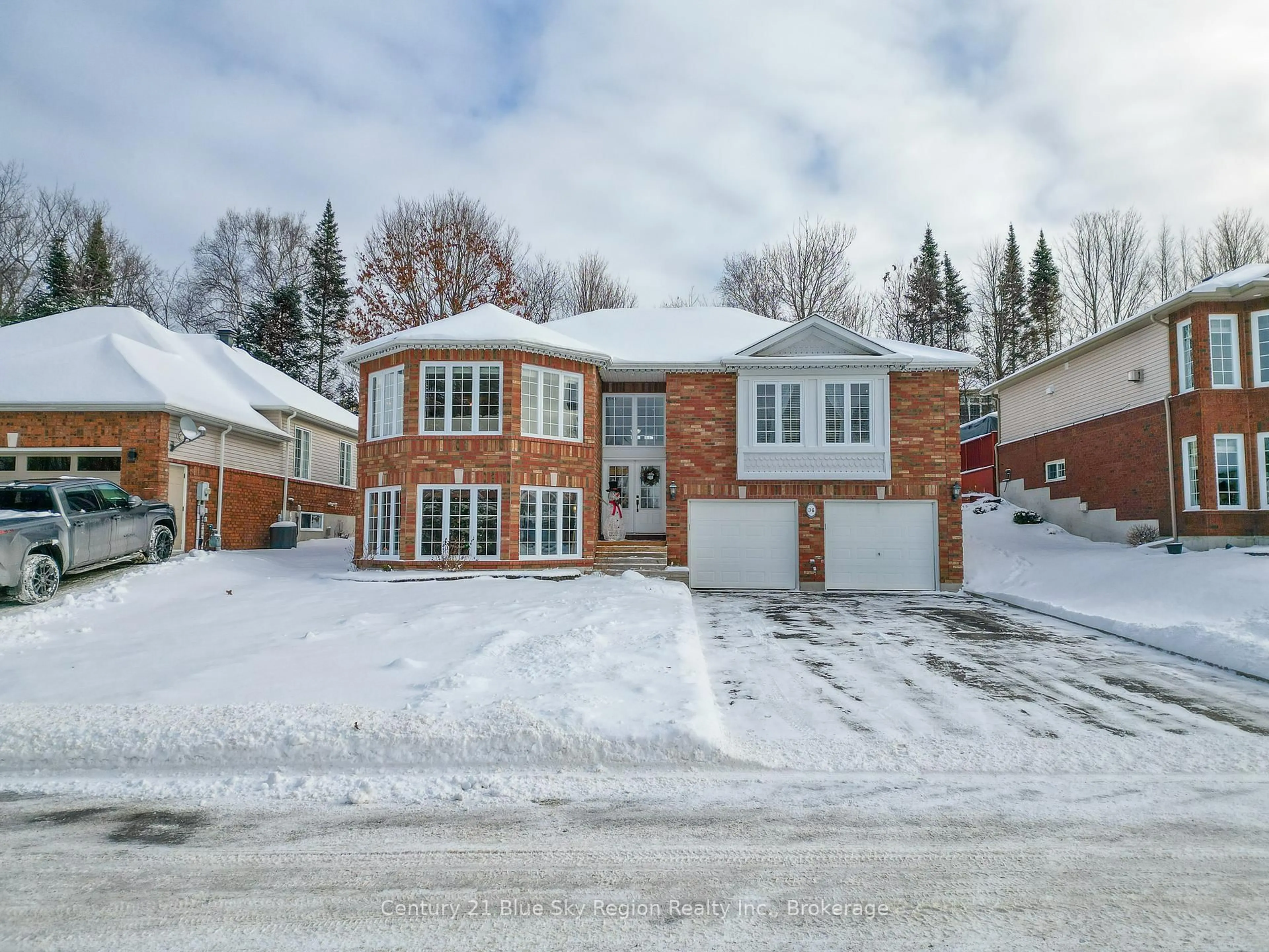 Home with brick exterior material, street for 36 Kenwood Hills Dr, North Bay Ontario P1C 1M1
