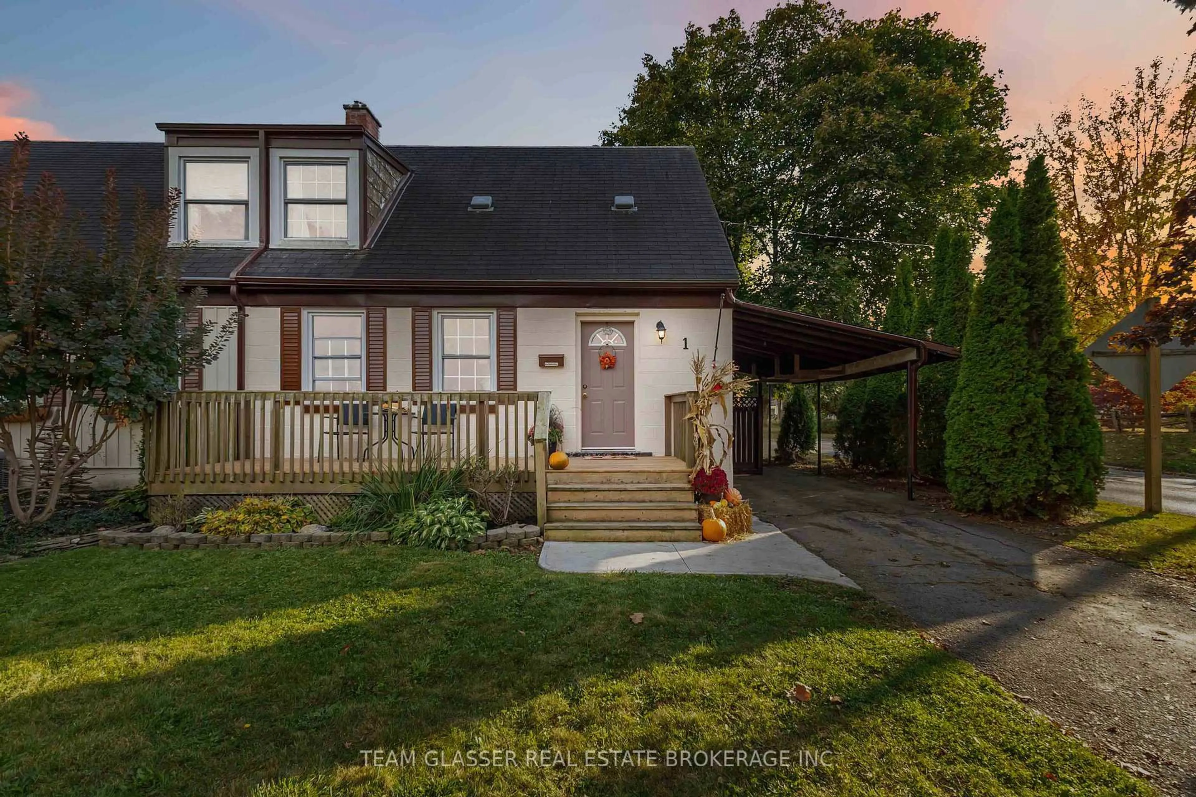 Unknown for 1 CYPRESS St, St. Thomas Ontario N5R 1N2