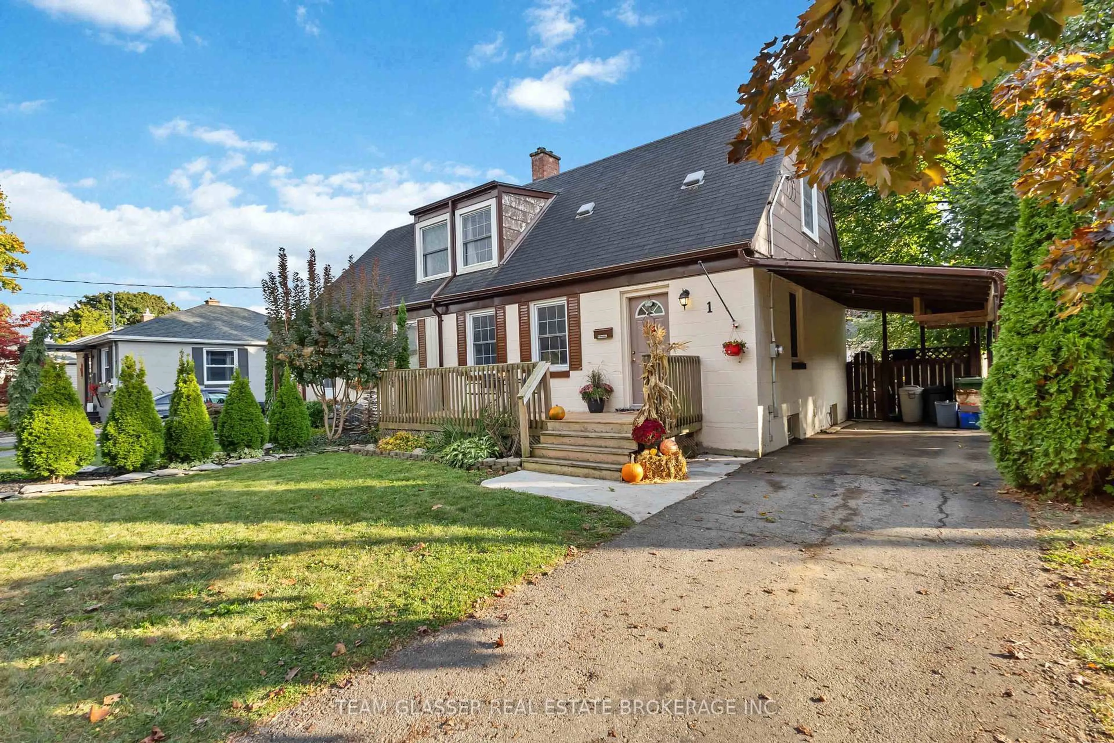 Unknown for 1 CYPRESS St, St. Thomas Ontario N5R 1N2