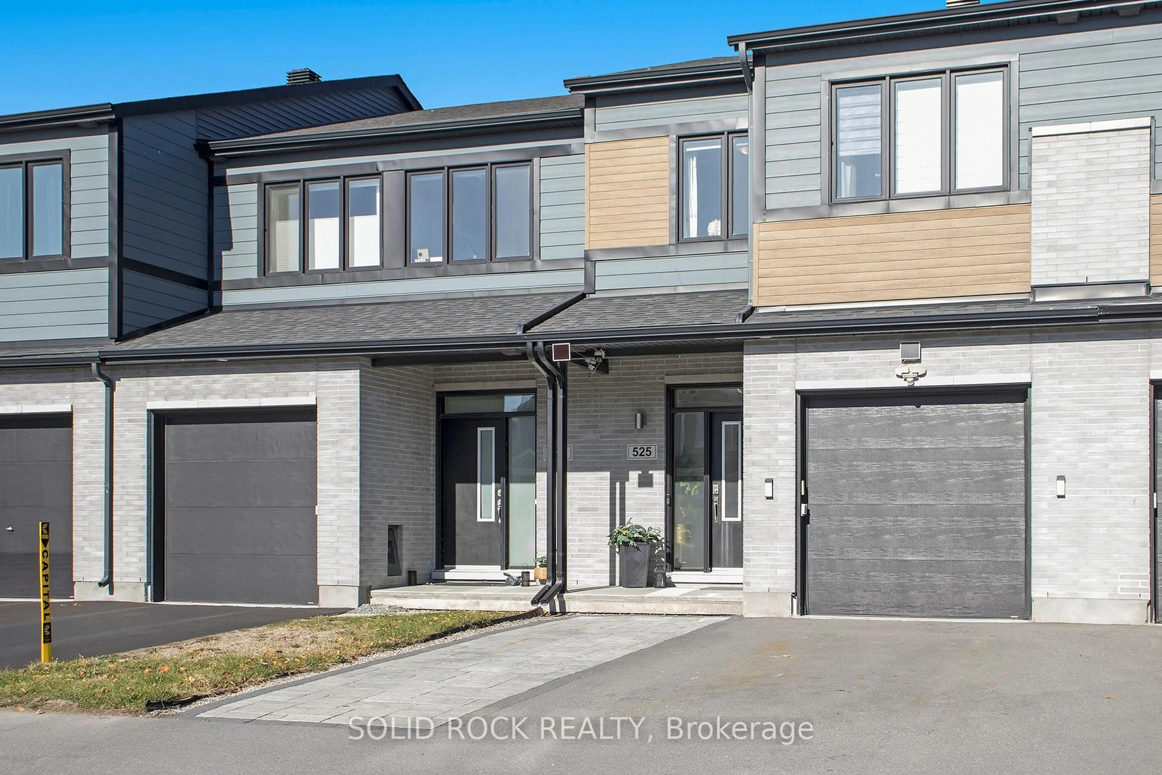 Unknown for 525 Cope Dr, Stittsville Ontario K2V 0N9