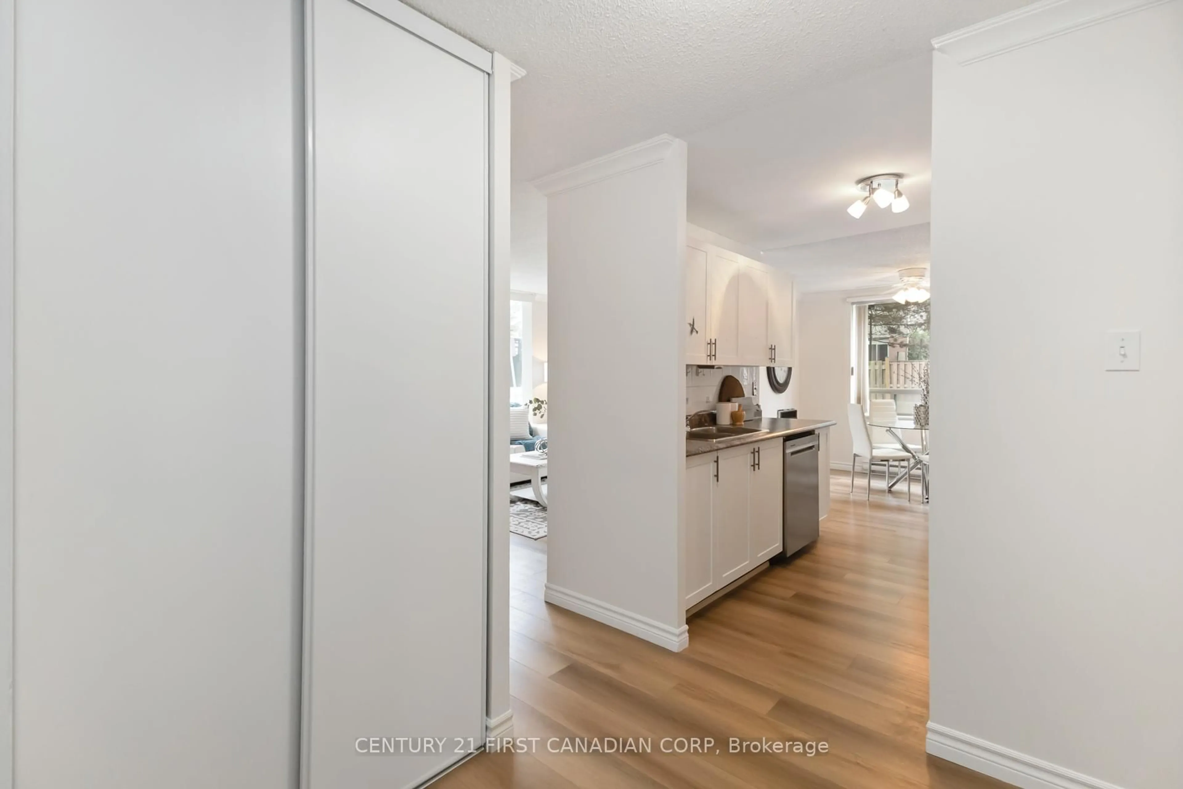 Indoor entryway for 76 Base Line Rd #108, London South Ontario N6J 4X6