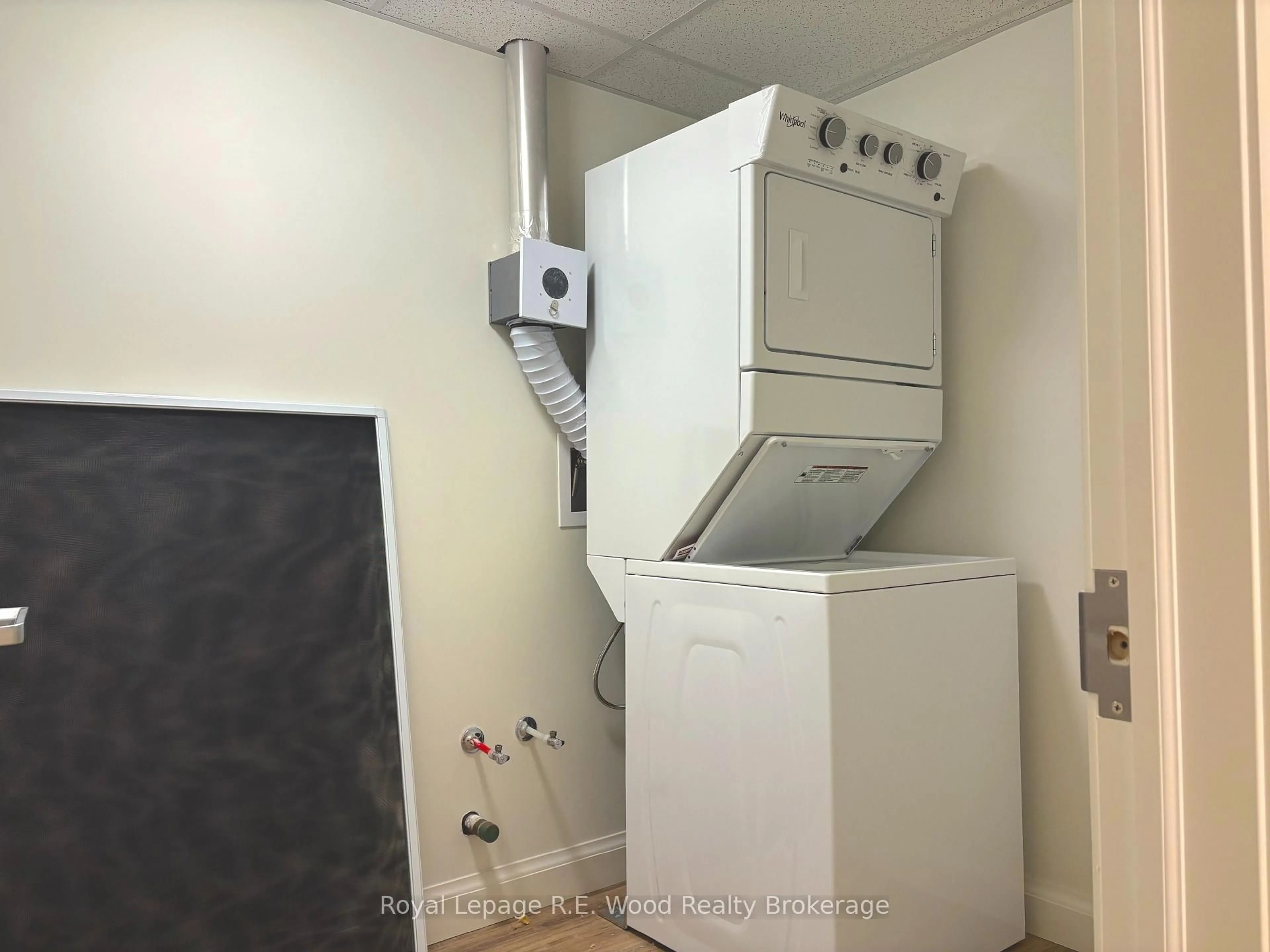 Laundry room for 8 Centre St #311, Norwich Ontario N0J 1P0