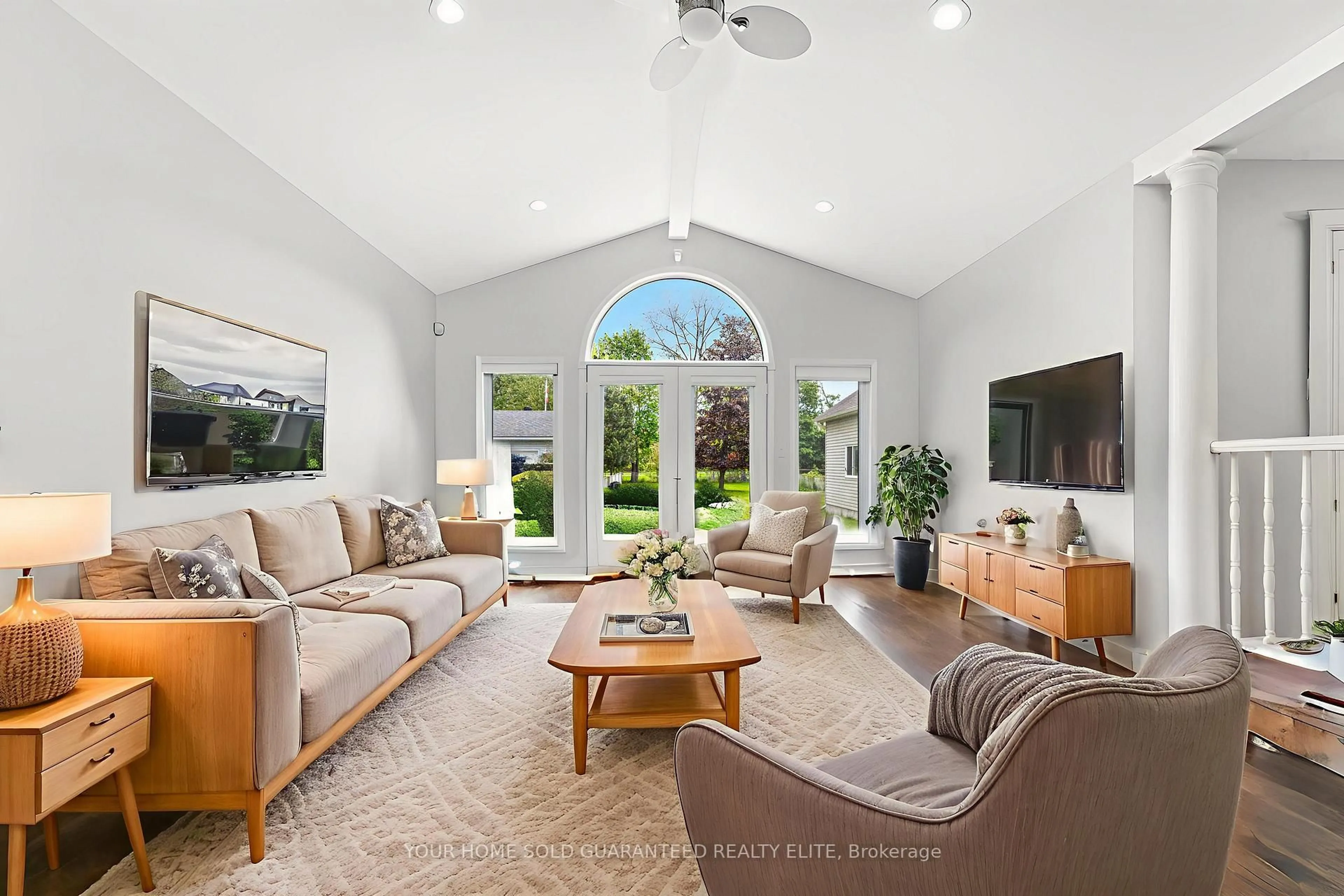 Living room with furniture, unknown for 56 Dunkeld Ave, St. Catharines Ontario L2M 4A7