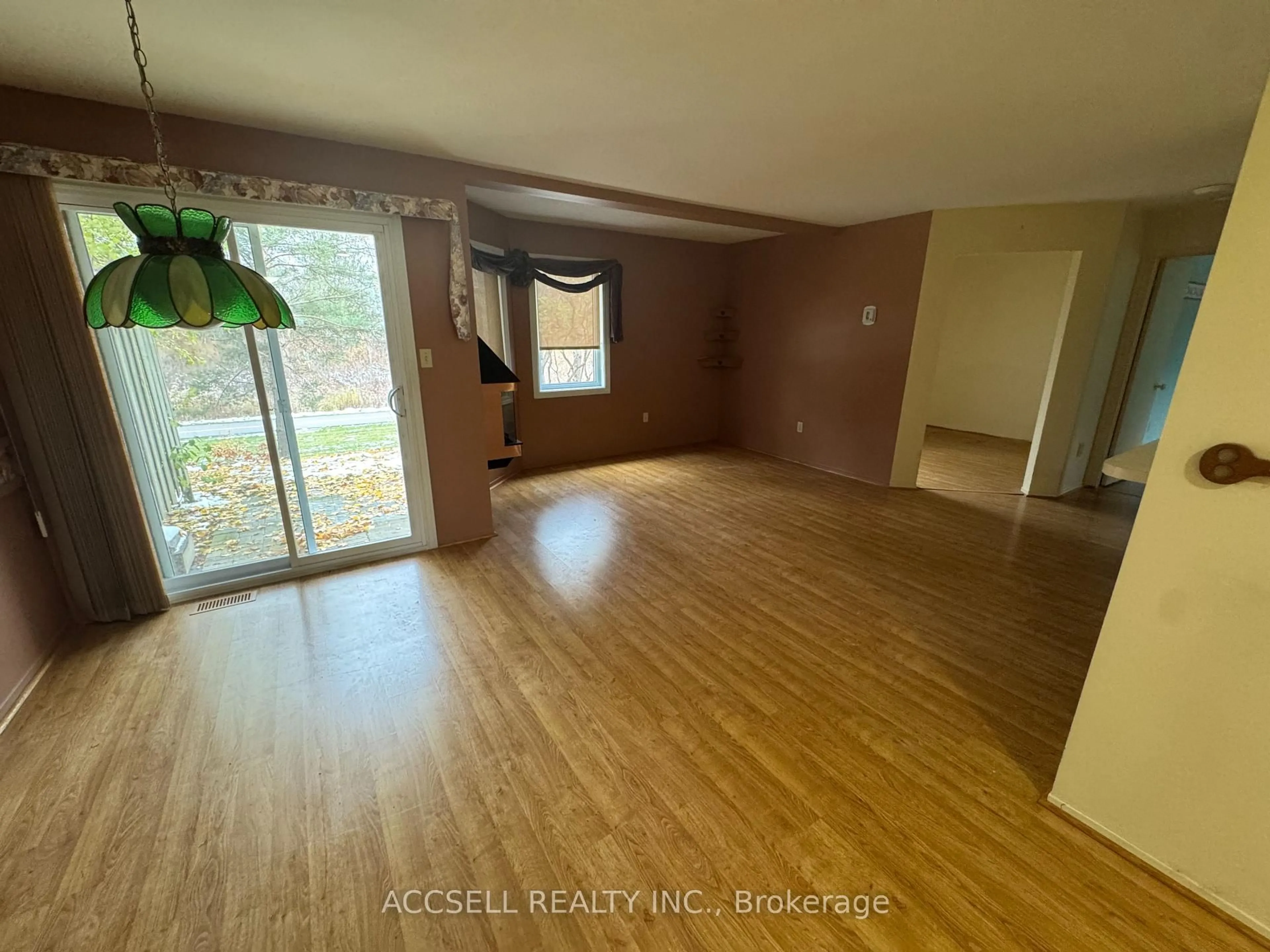 A pic of a room for 240 Highland Cres #23, Kitchener Ontario N2M 5M6