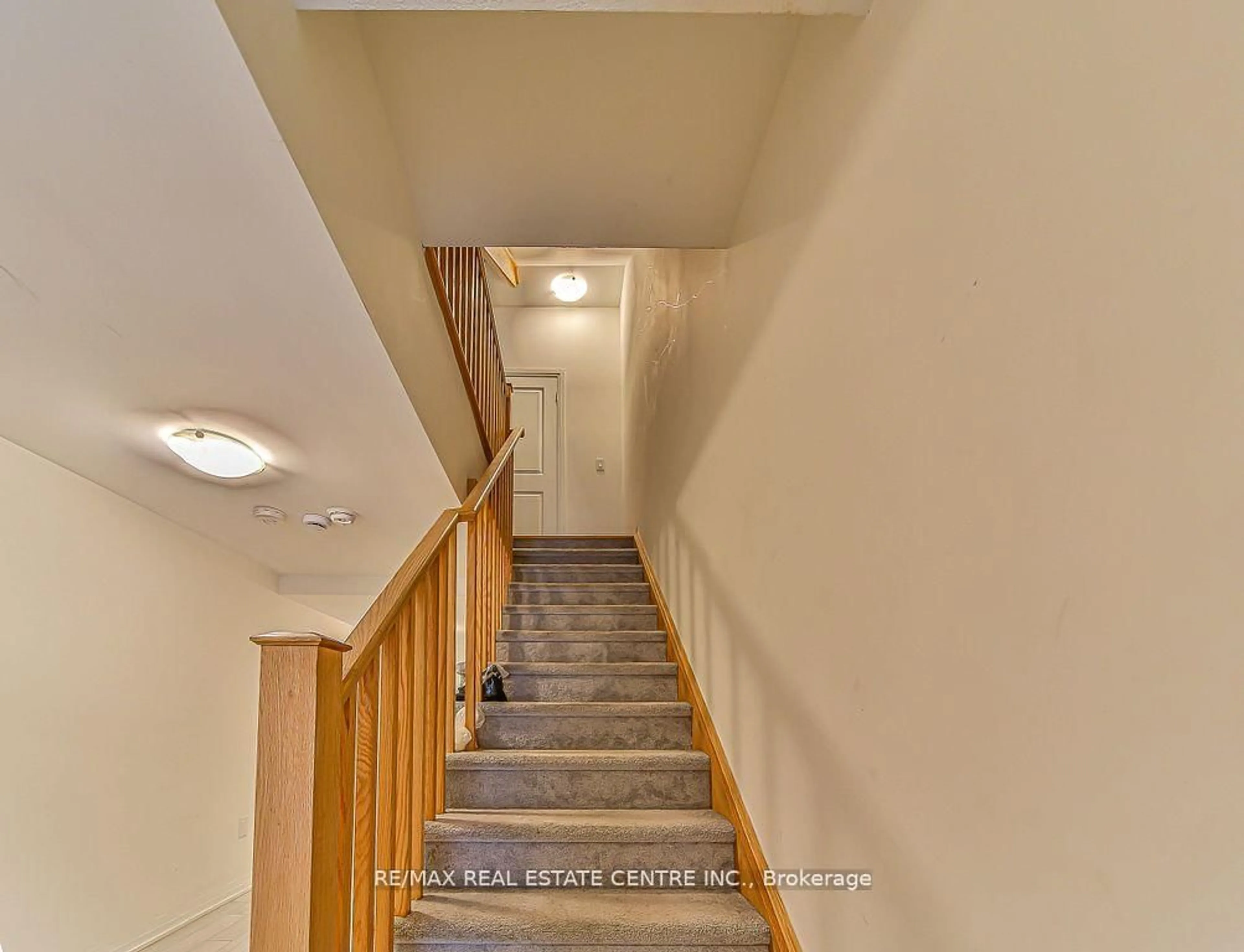 Unknown for 585 Colborne St #902, Brantford Ontario N3S 0K4